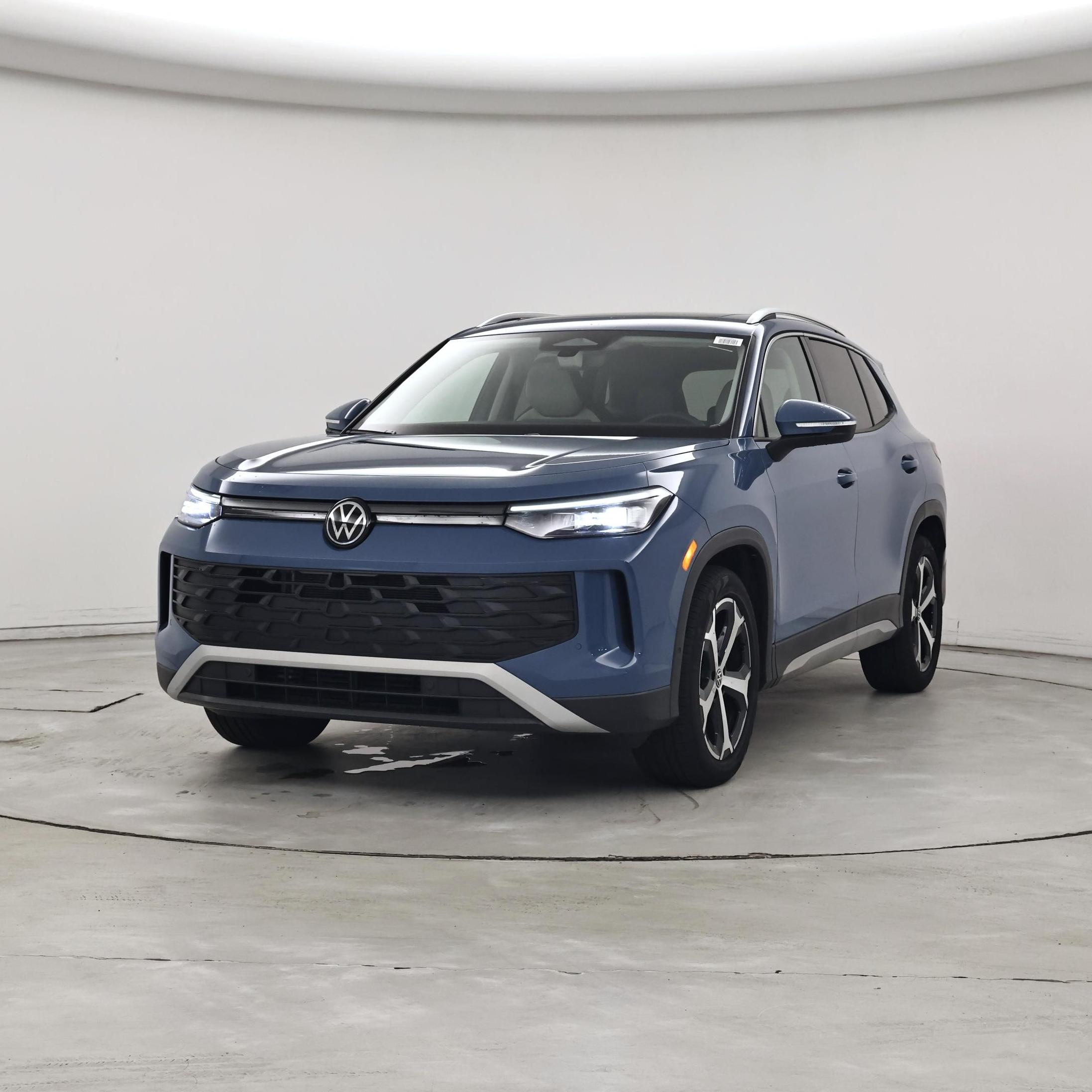 Thumbnail: 2025 Volkswagen Tiguan - 4