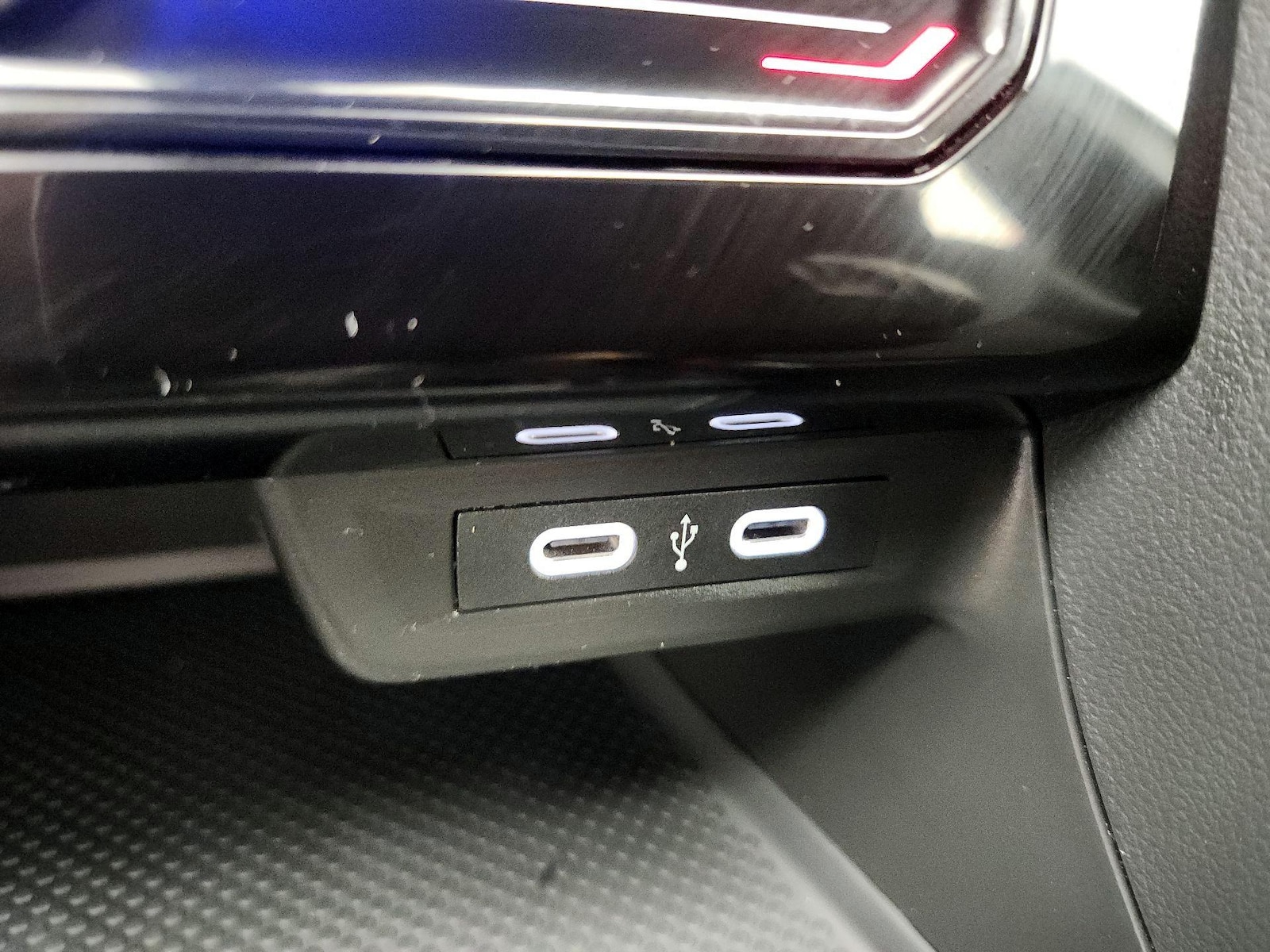 2025 Volkswagen Jetta Sport - Photo 19