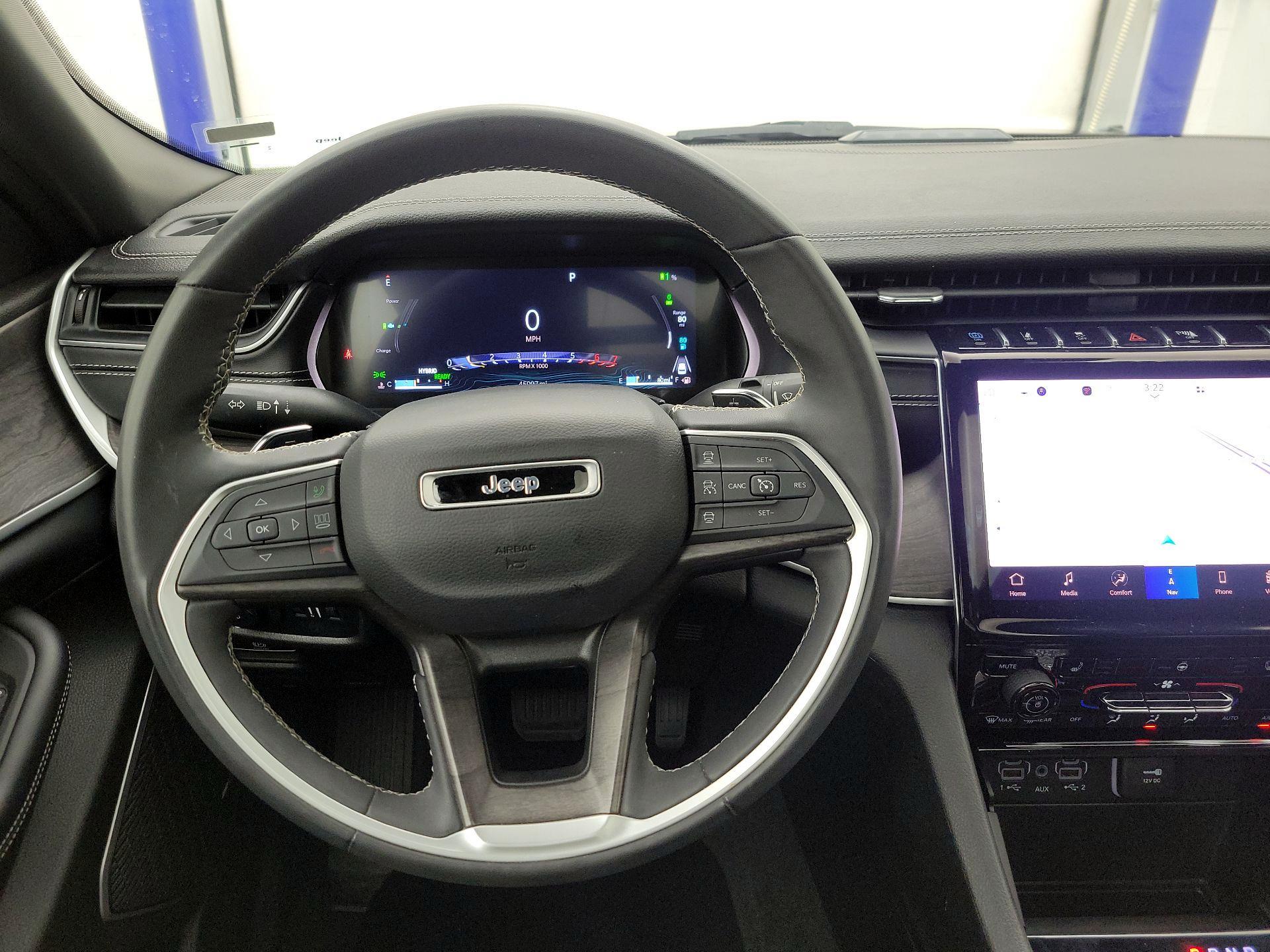 Thumbnail: 2024 Jeep Grand Cherokee - 10