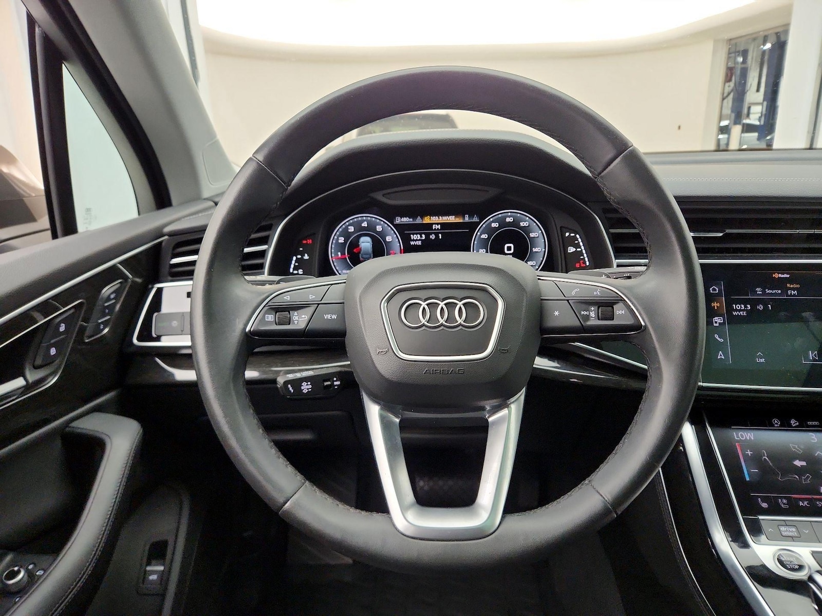 2023 Audi Q7 Premium Plus - Photo 11