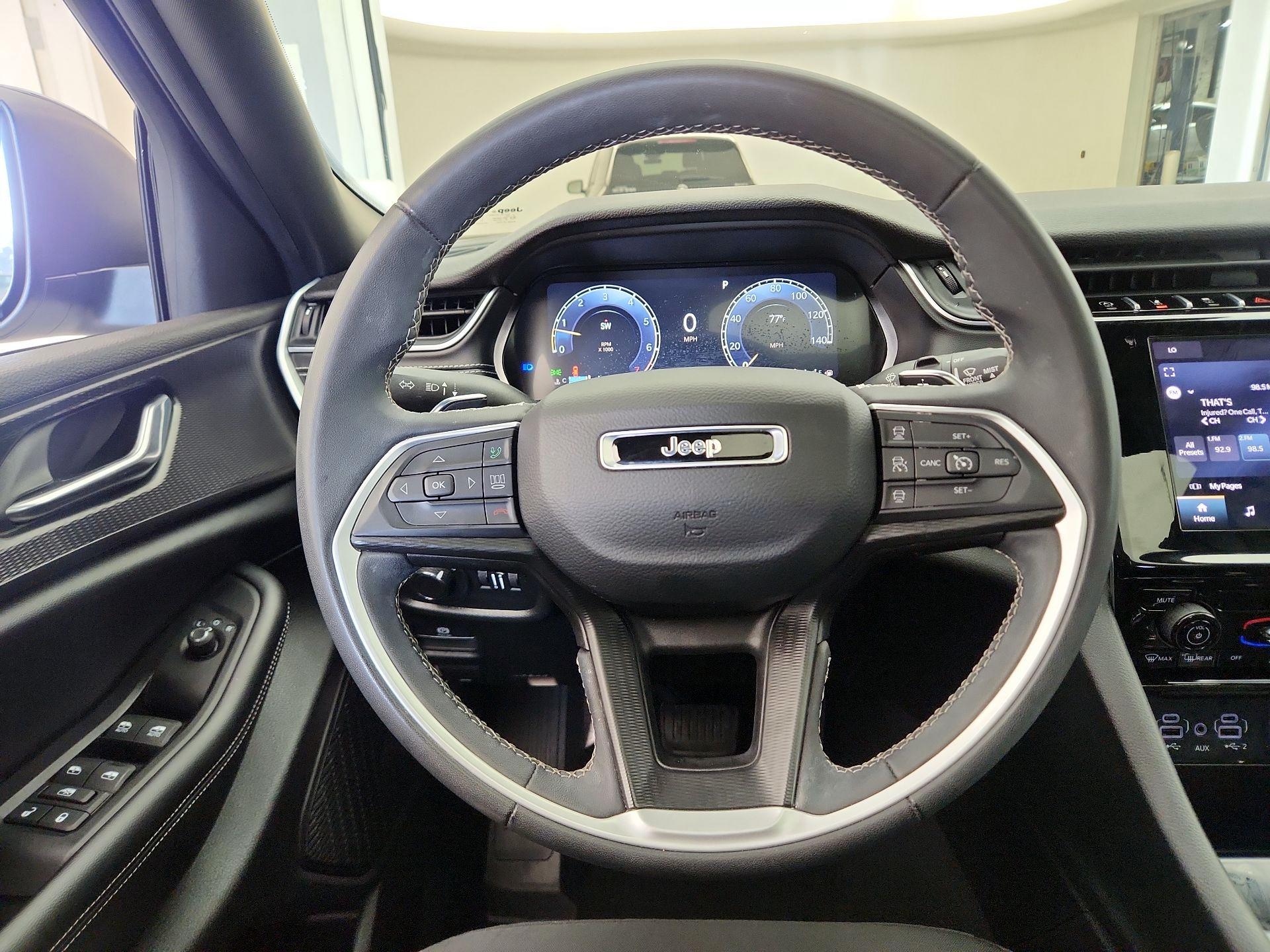 Thumbnail: 2024 Jeep Grand Cherokee - 10