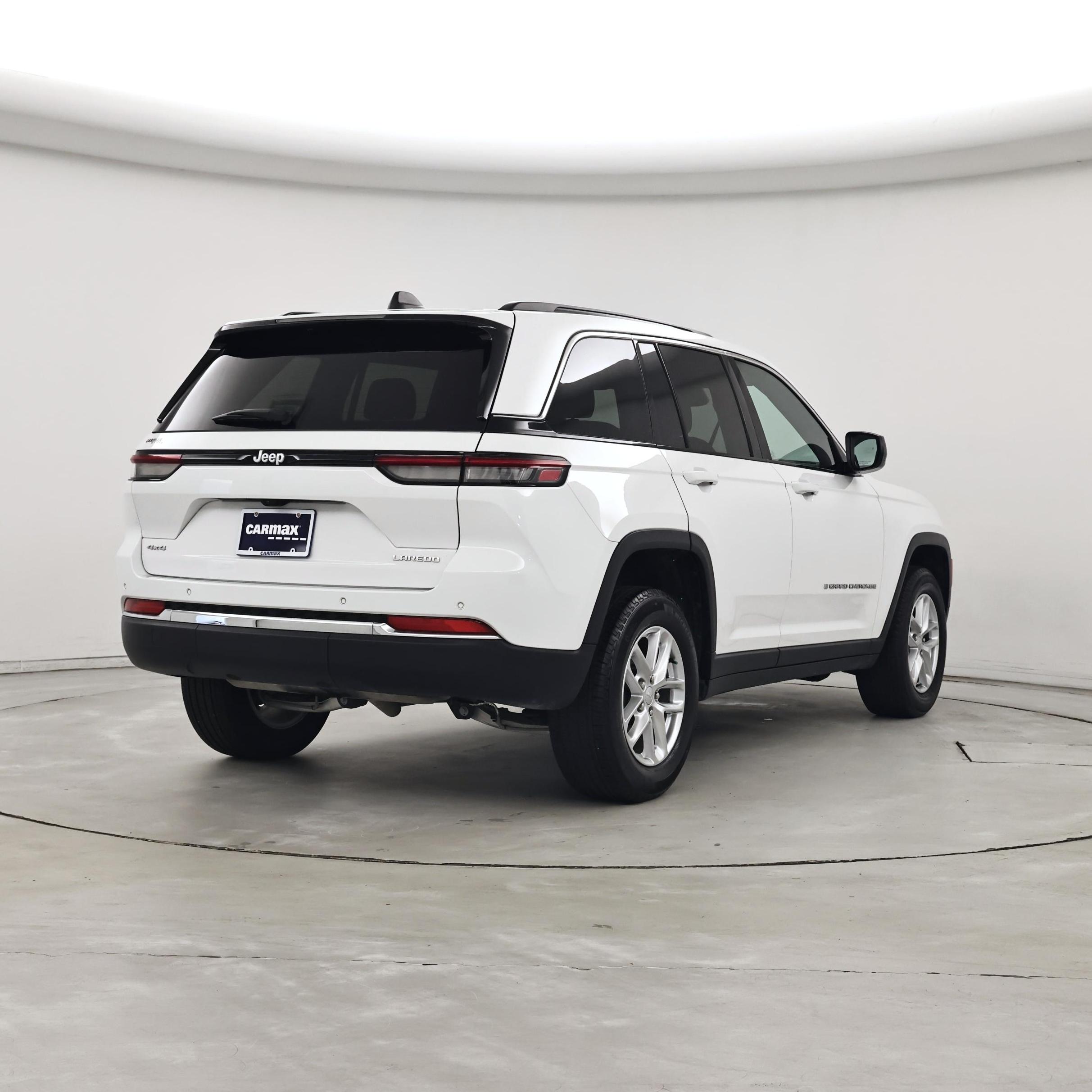 Thumbnail: 2024 Jeep Grand Cherokee - 8