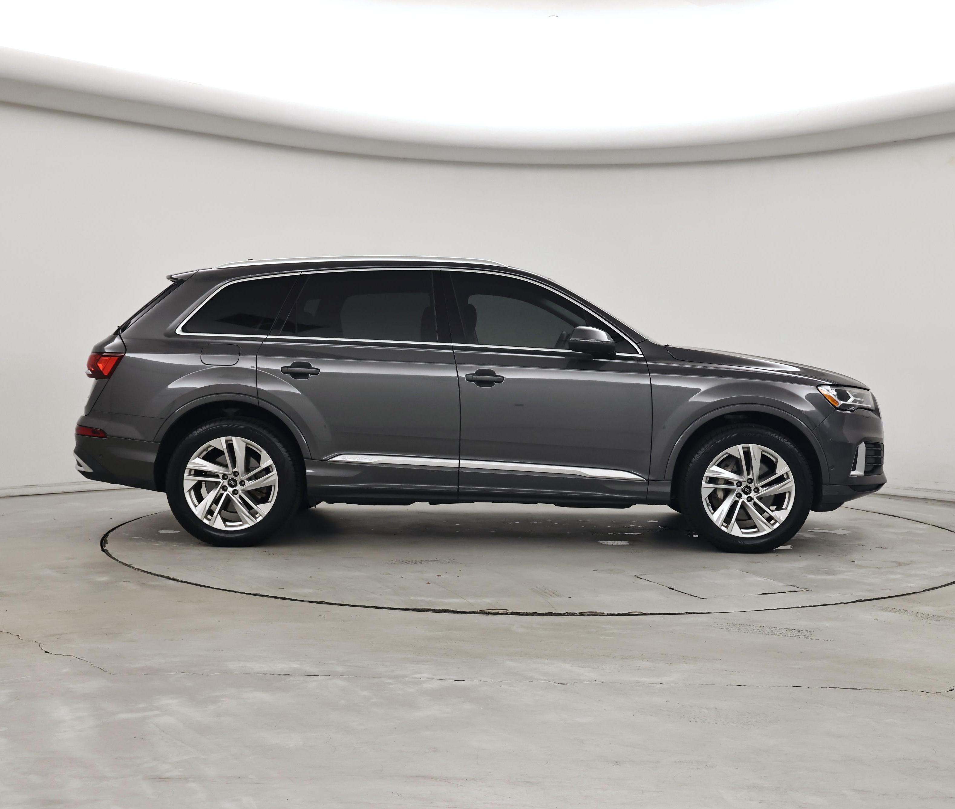 Thumbnail: 2023 Audi Q7 - 7
