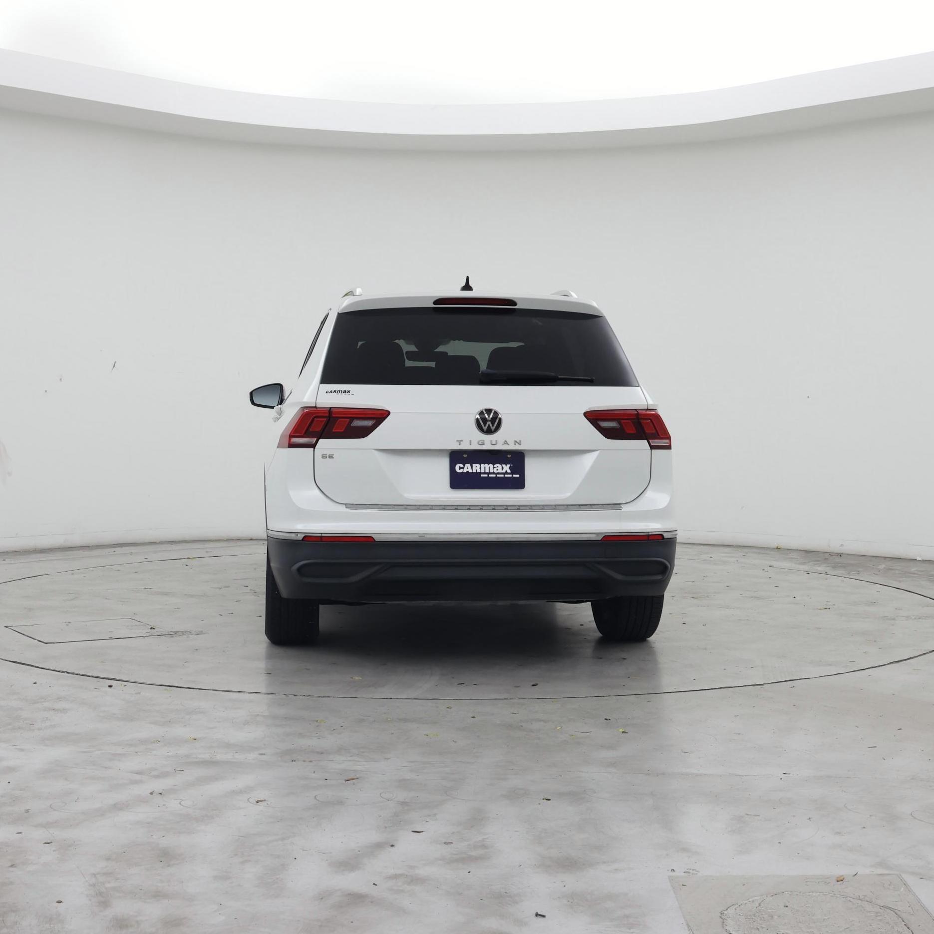 Thumbnail: 2023 Volkswagen Tiguan - 6