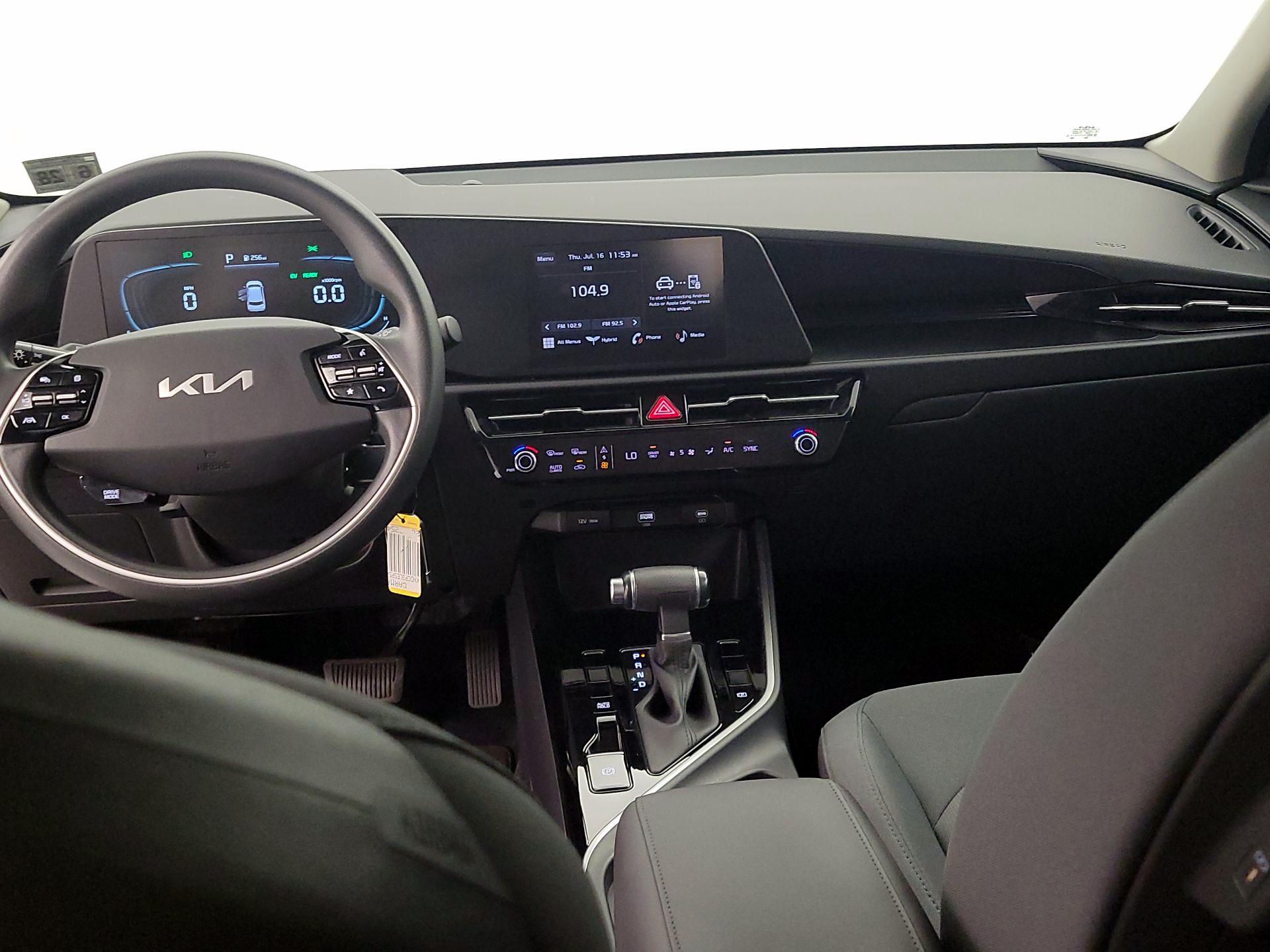 Thumbnail: 2023 Kia Niro - 9