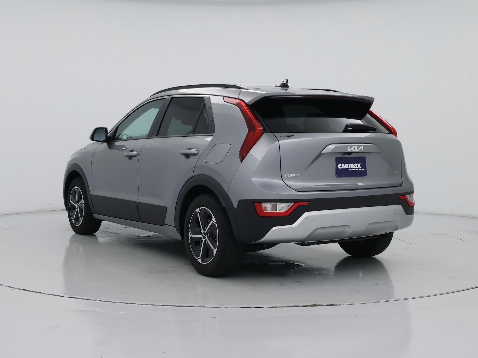 2023 Kia Niro LX - Photo 3