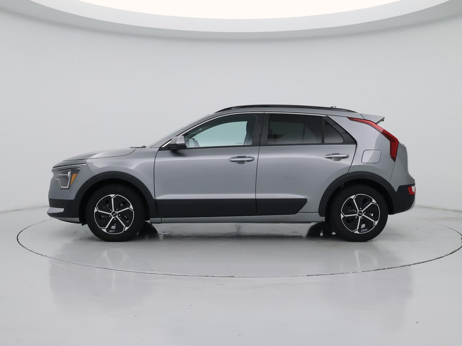 2023 Kia Niro LX - Photo 4