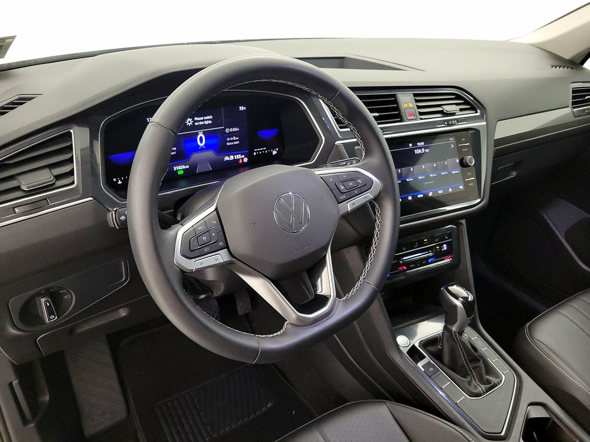 Thumbnail: 2023 Volkswagen Tiguan - 9
