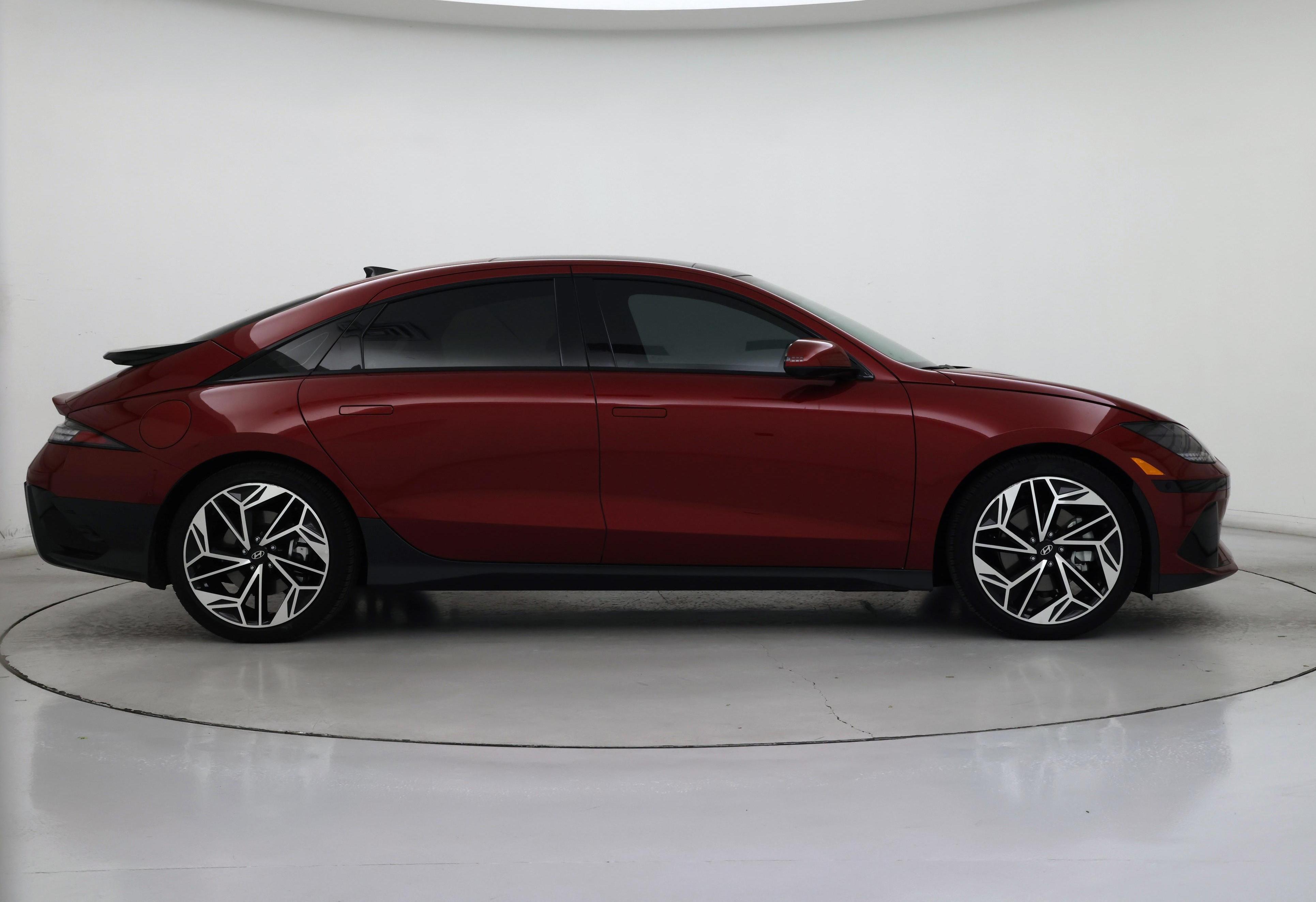 Thumbnail: 2023 Hyundai Ioniq 6 - 7