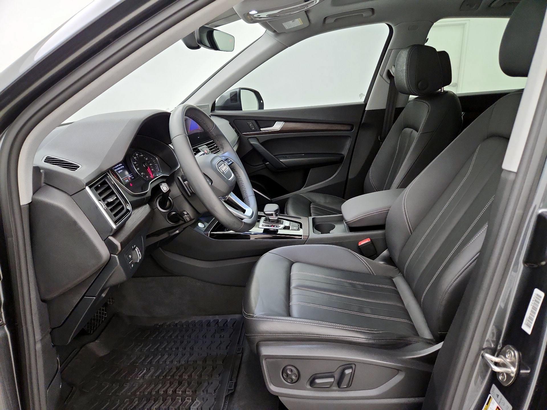 Thumbnail: 2023 Audi Q5 - 11