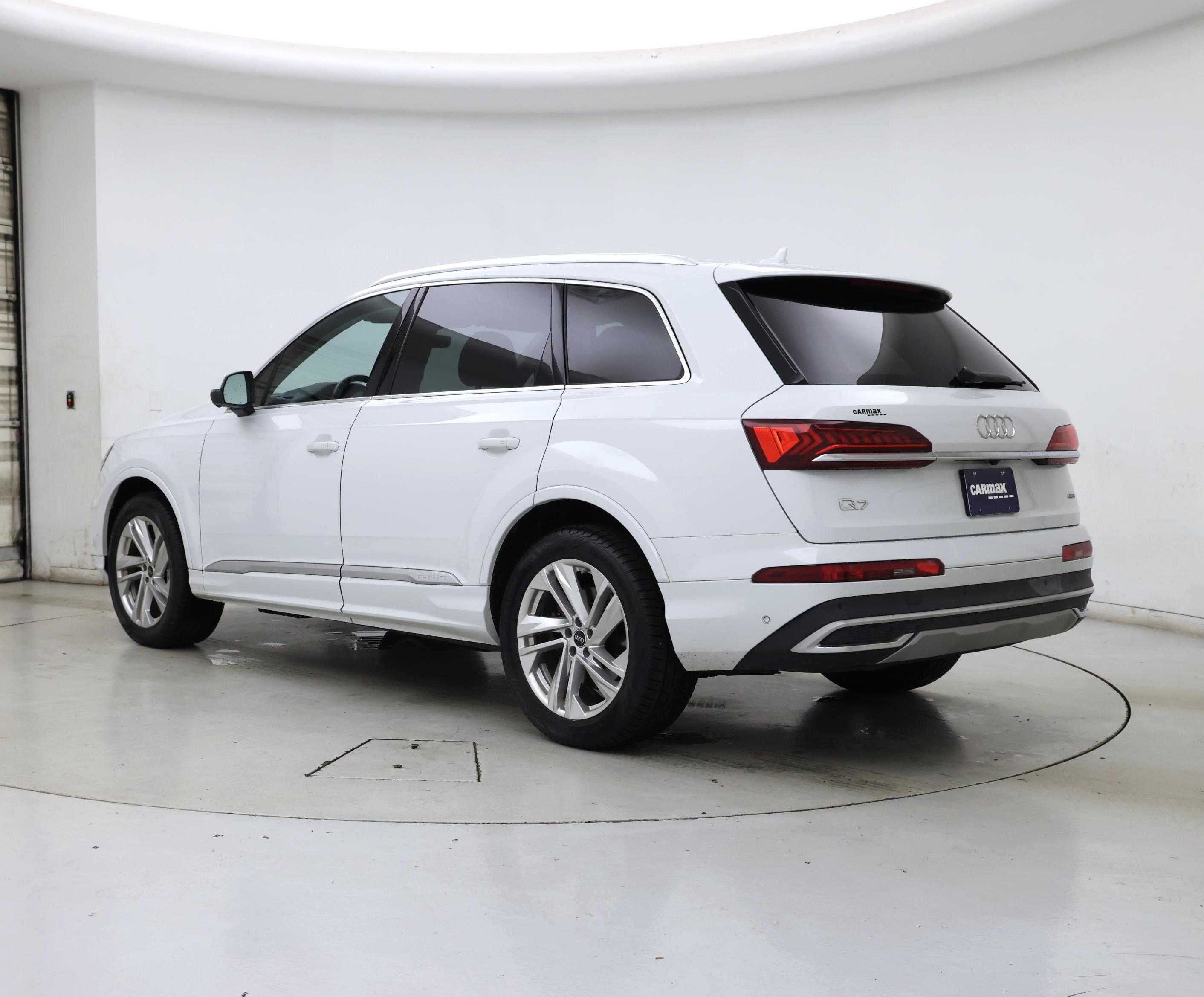 Thumbnail: 2023 Audi Q7 - 2