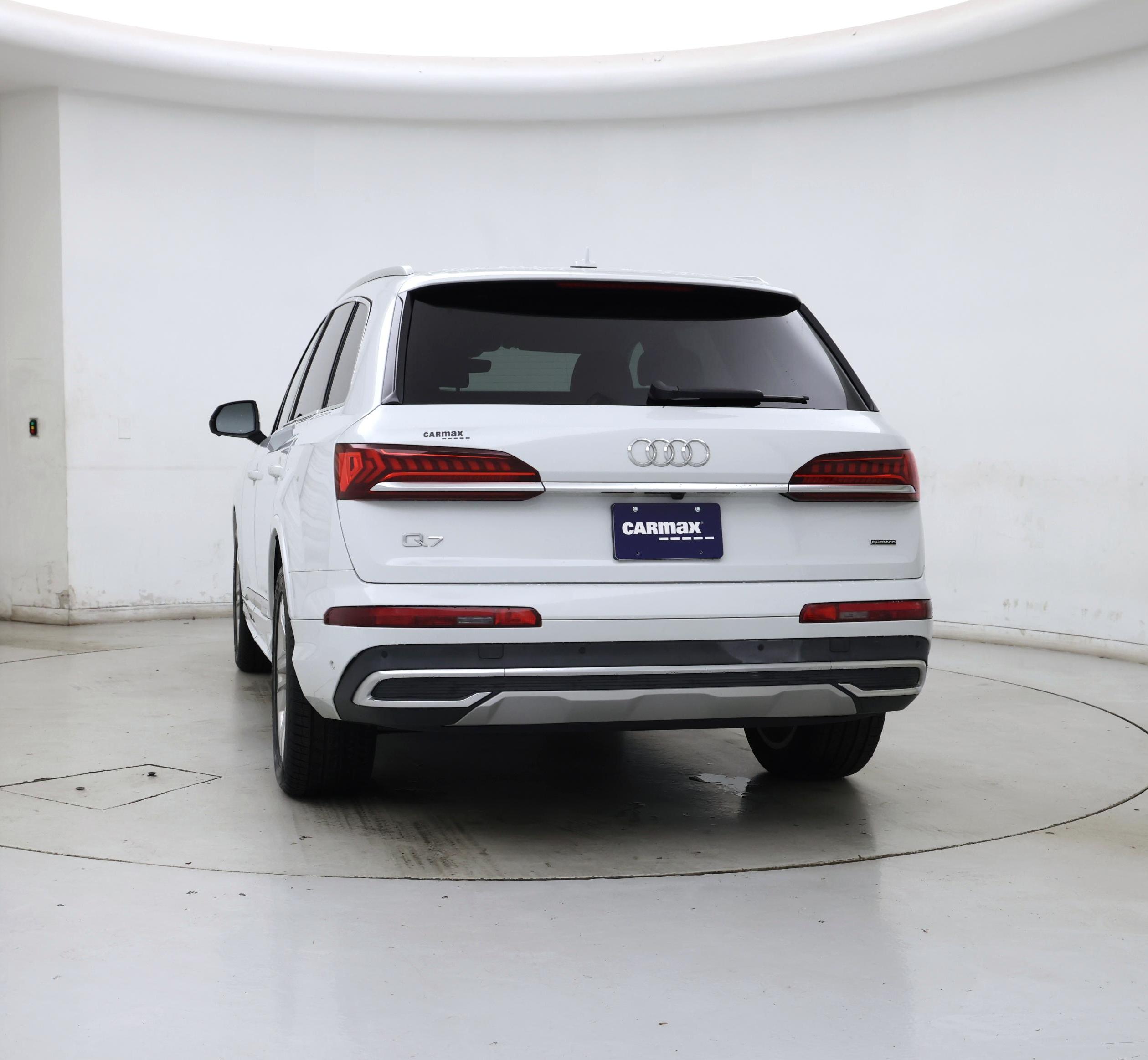 Thumbnail: 2023 Audi Q7 - 6