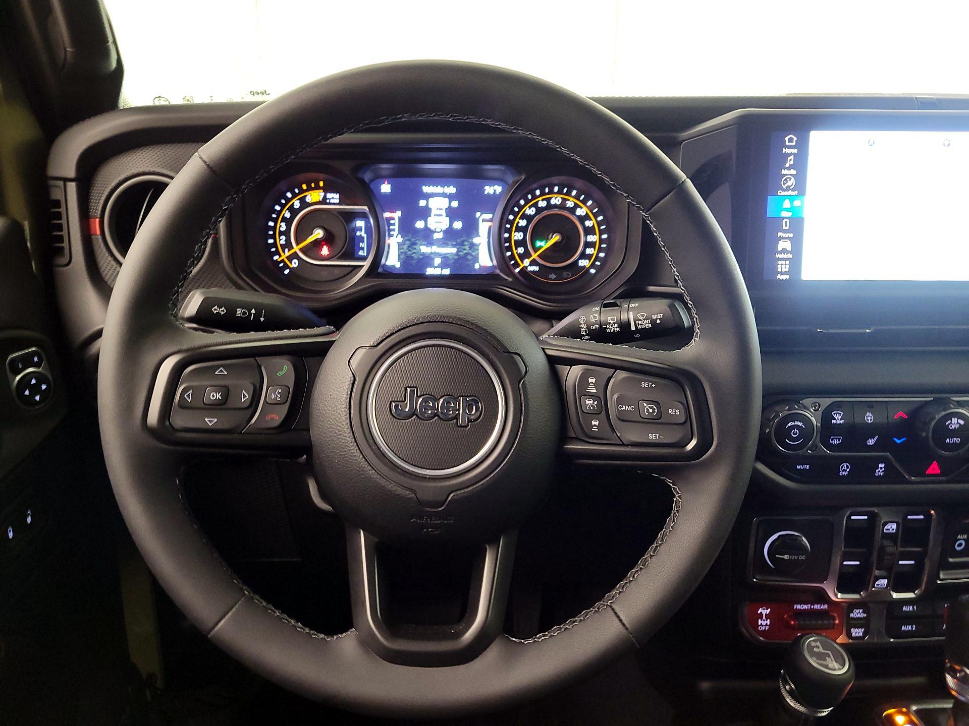 Thumbnail: 2025 Jeep Wrangler - 10