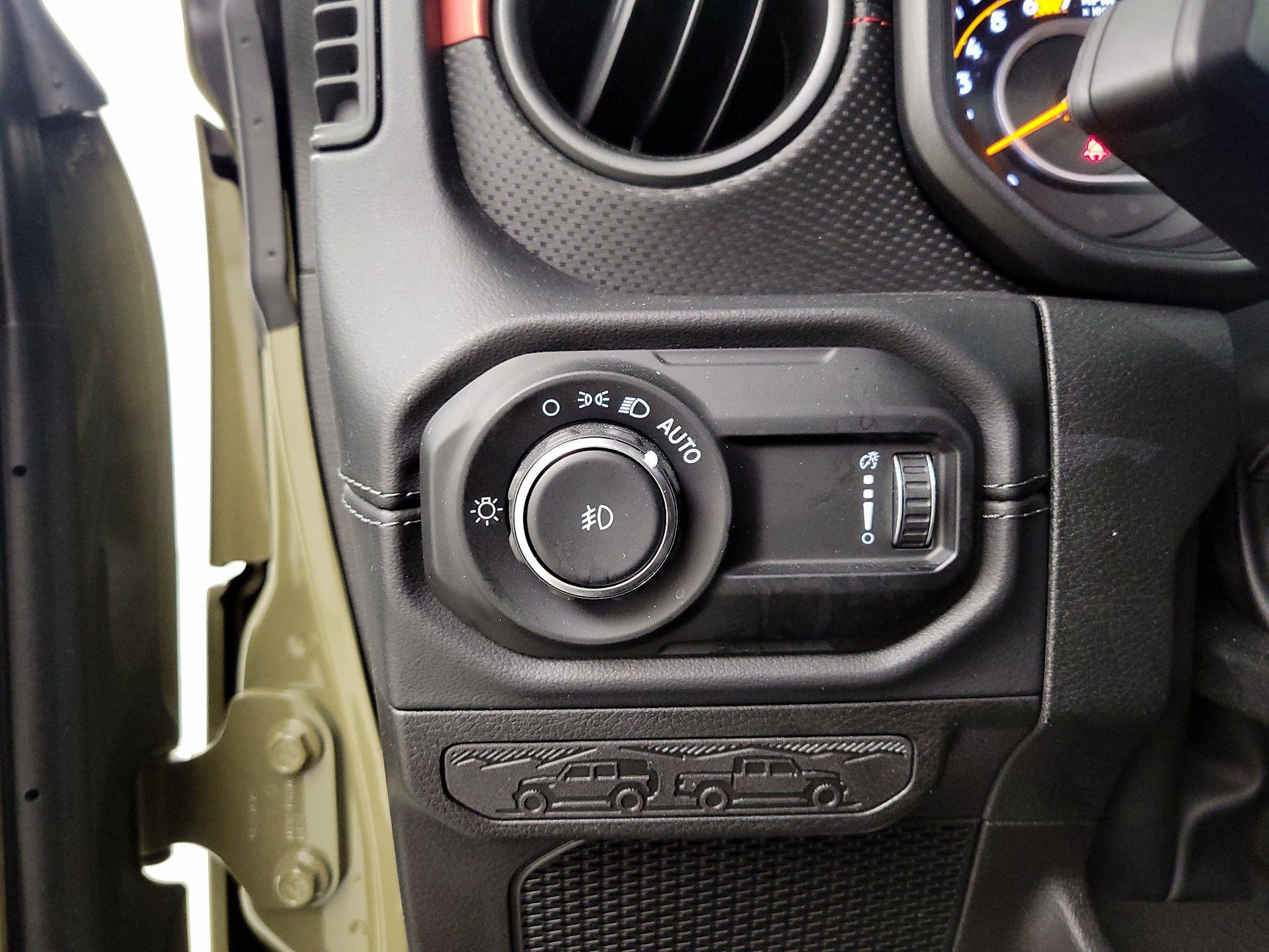 Thumbnail: 2025 Jeep Wrangler - 13