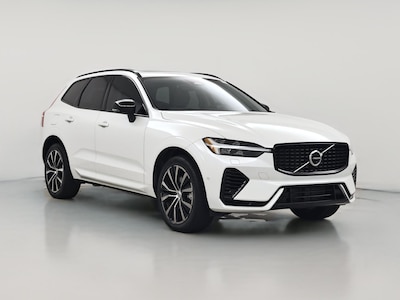 2023 Volvo XC60 Recharge PHEV T8 Plus Dark Theme