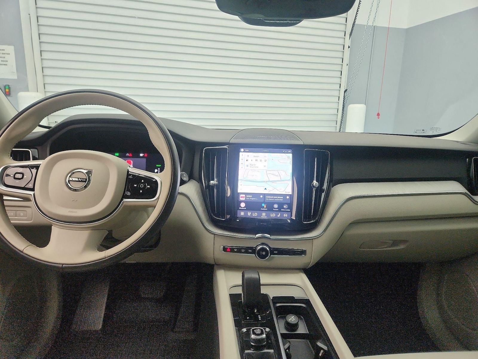 2023 Volvo XC60 Plus - Photo 10