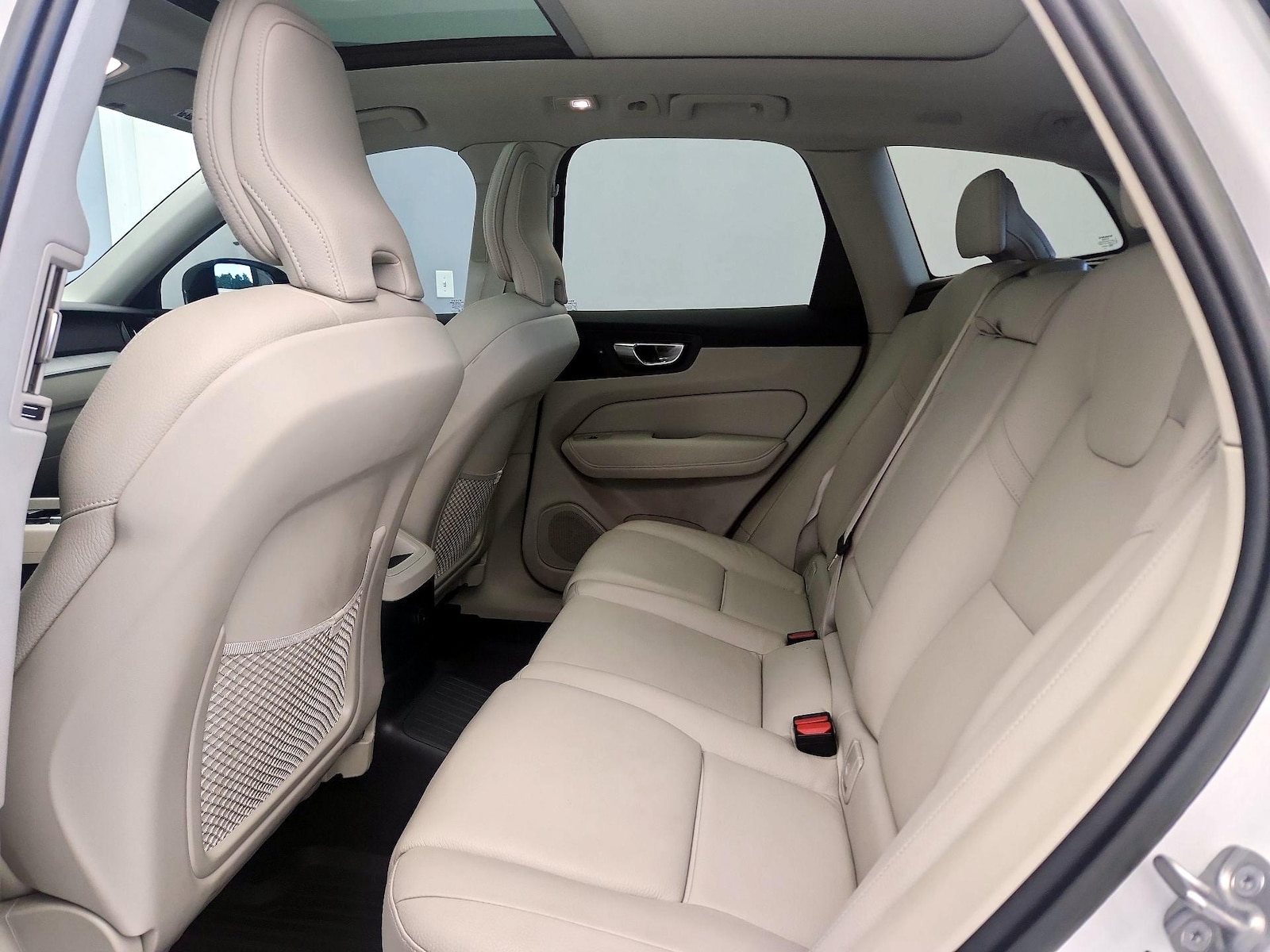 2023 Volvo XC60 Plus - Photo 22