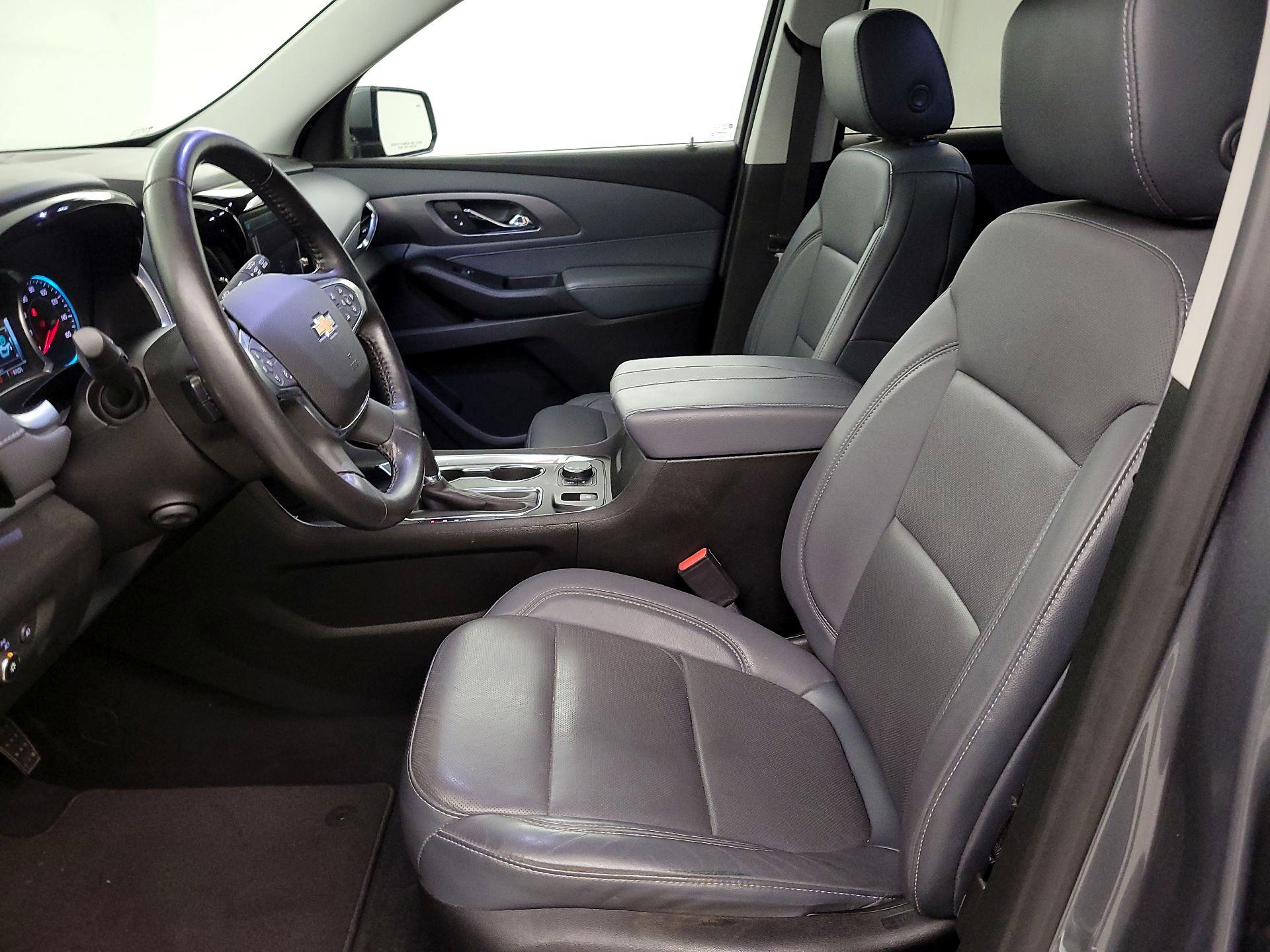 Thumbnail: 2018 Chevrolet Traverse - 11