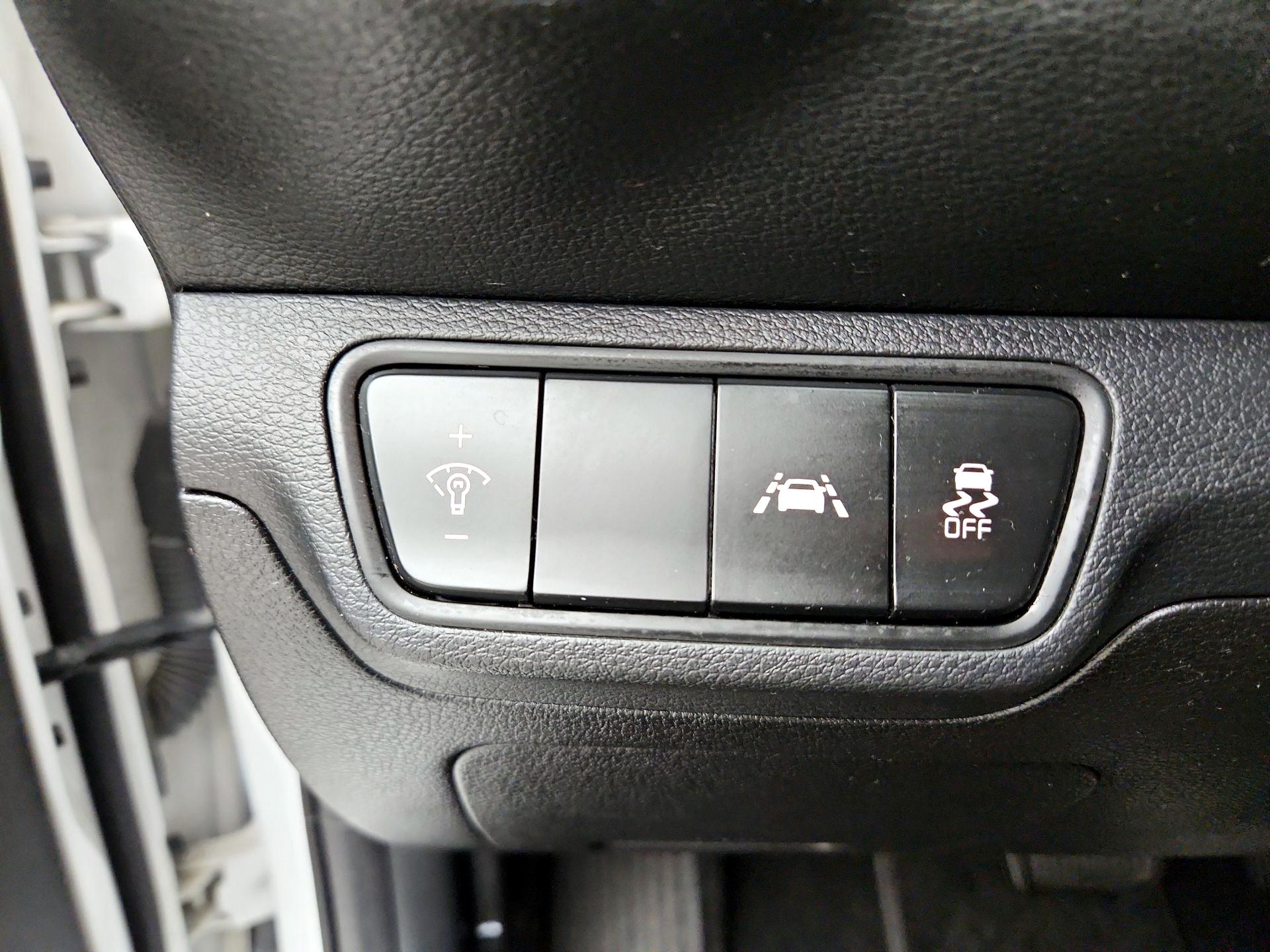 Thumbnail: 2019 Kia Forte - 13