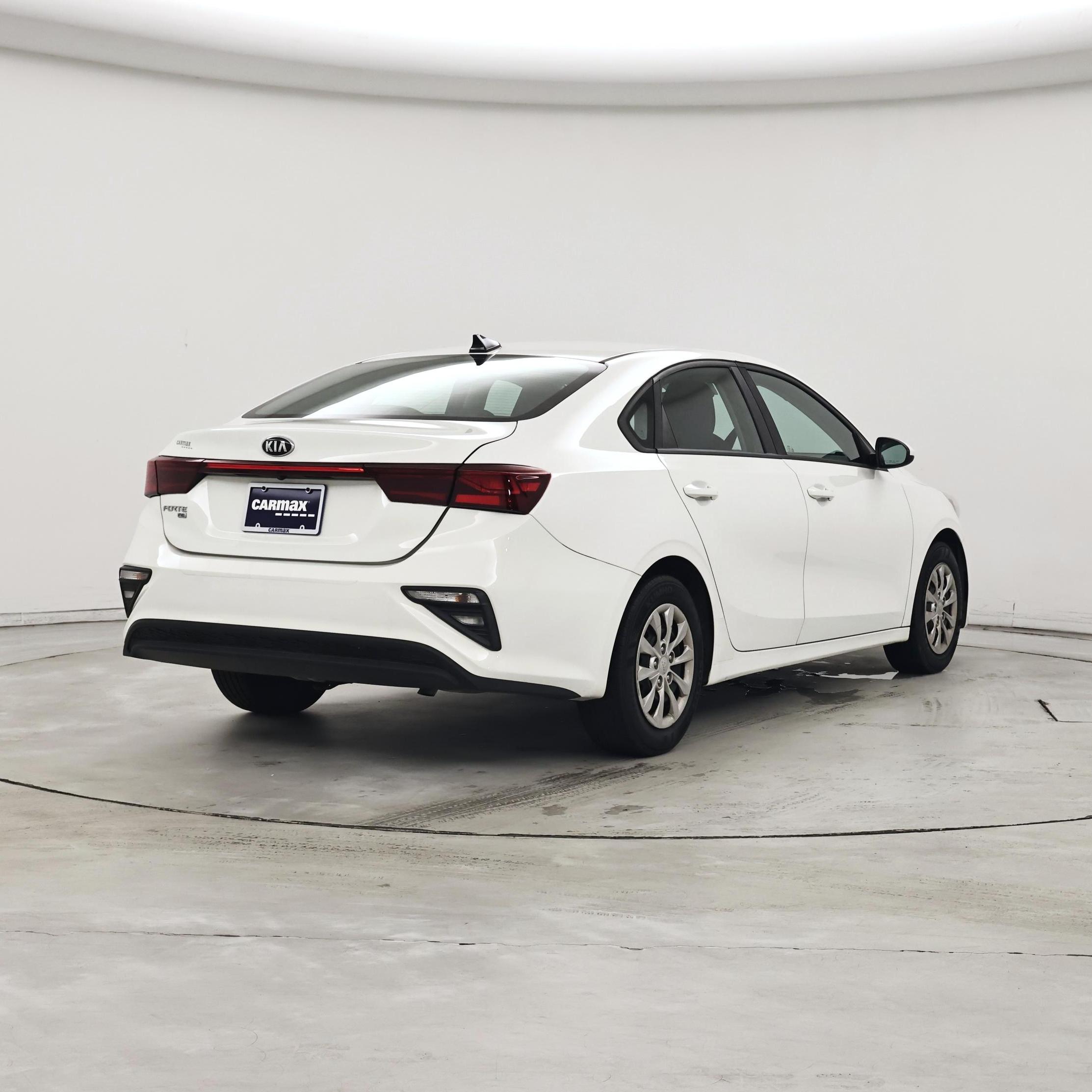 Thumbnail: 2019 Kia Forte - 8