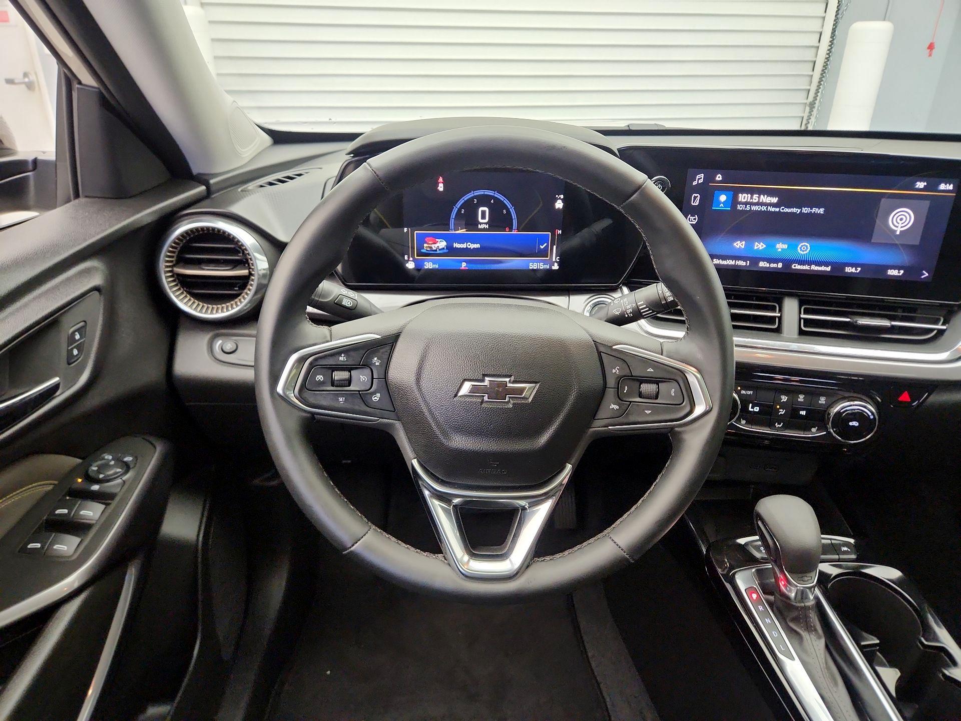 Thumbnail: 2026 Chevrolet Trax - 10