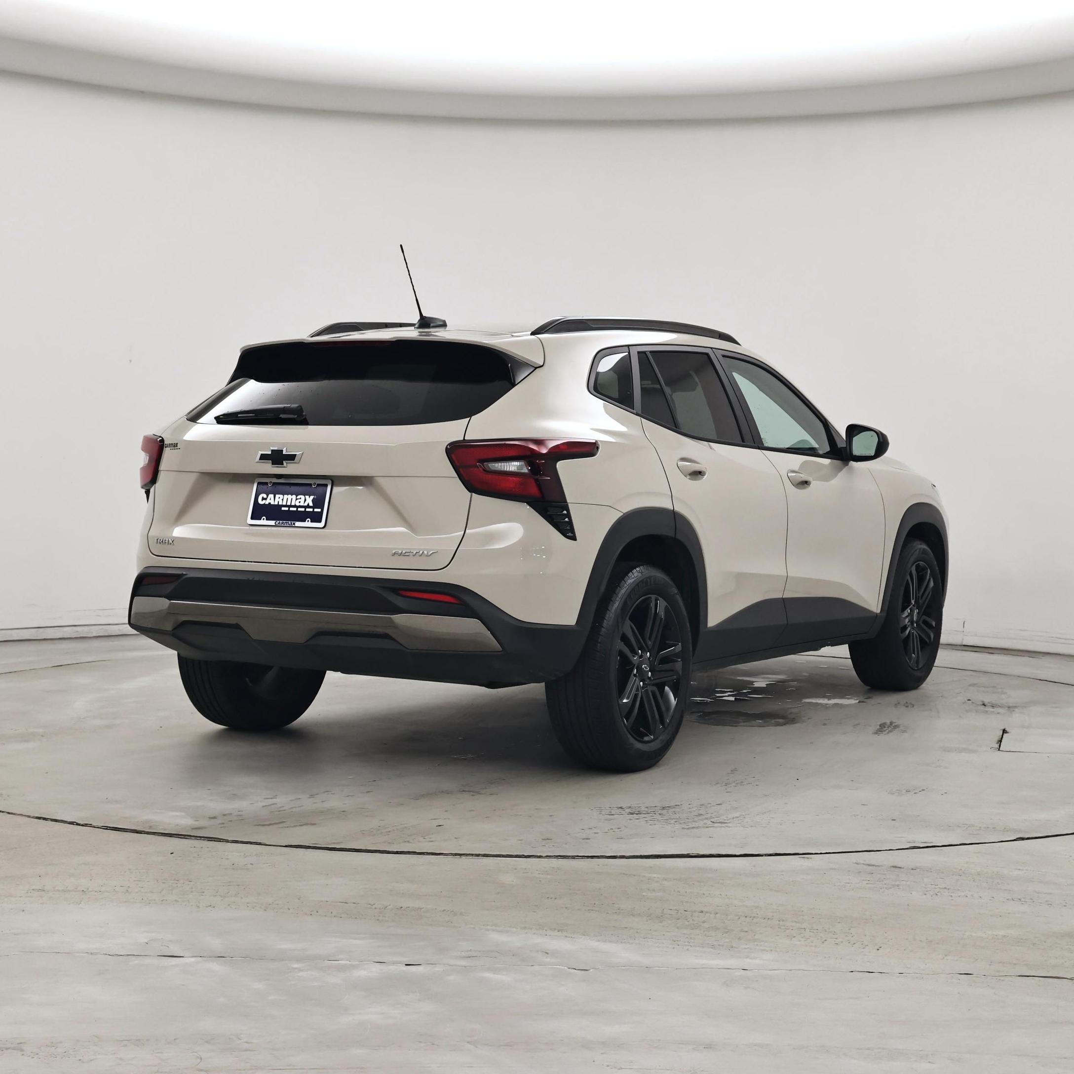 Thumbnail: 2026 Chevrolet Trax - 8