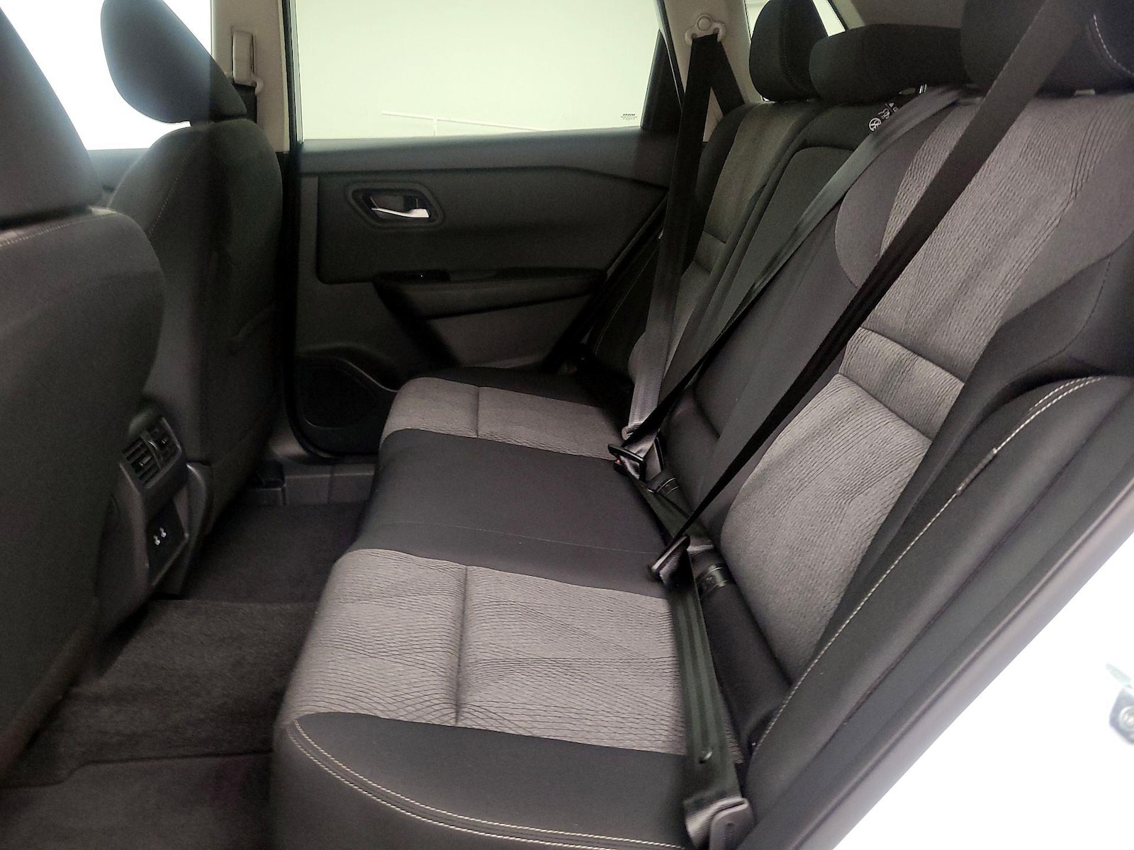 2026 Nissan Rogue SV - Photo 20