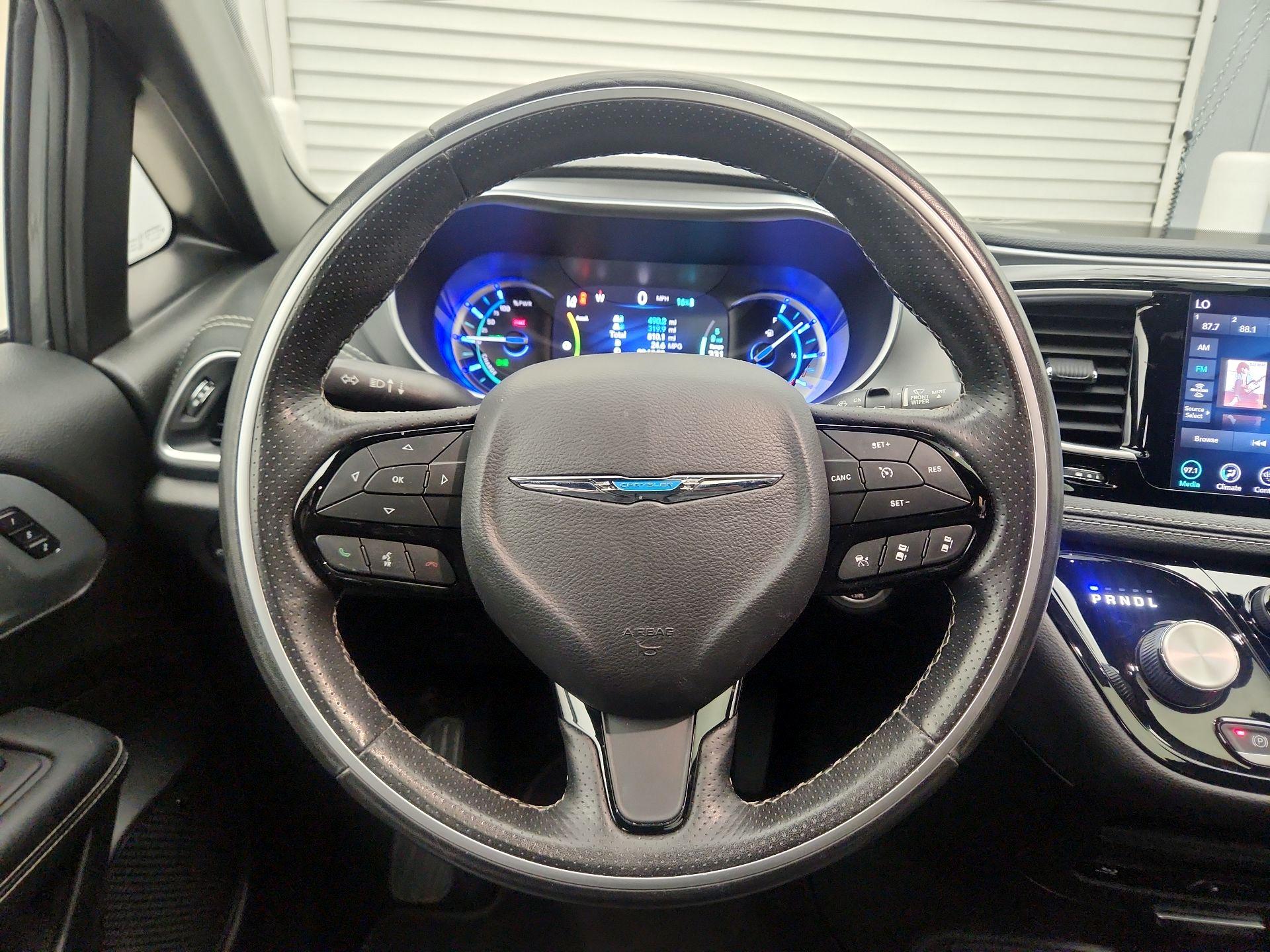 Thumbnail: 2020 Chrysler Pacifica - 10