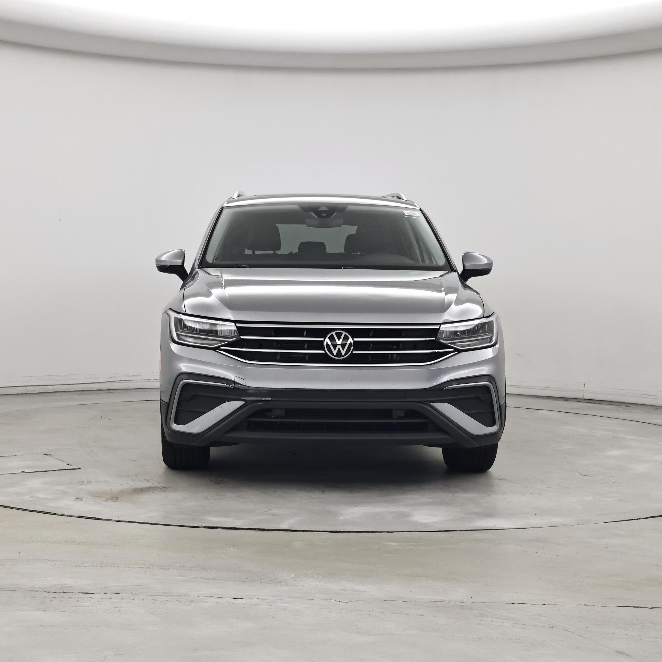 Thumbnail: 2023 Volkswagen Tiguan - 5