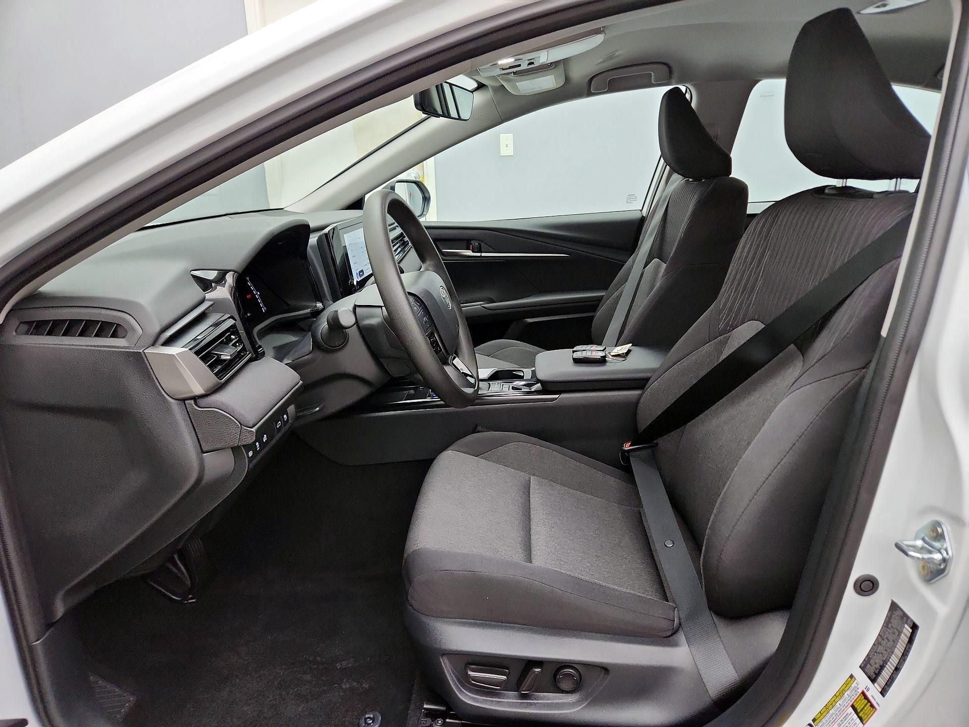 Thumbnail: 2025 Toyota Camry - 11
