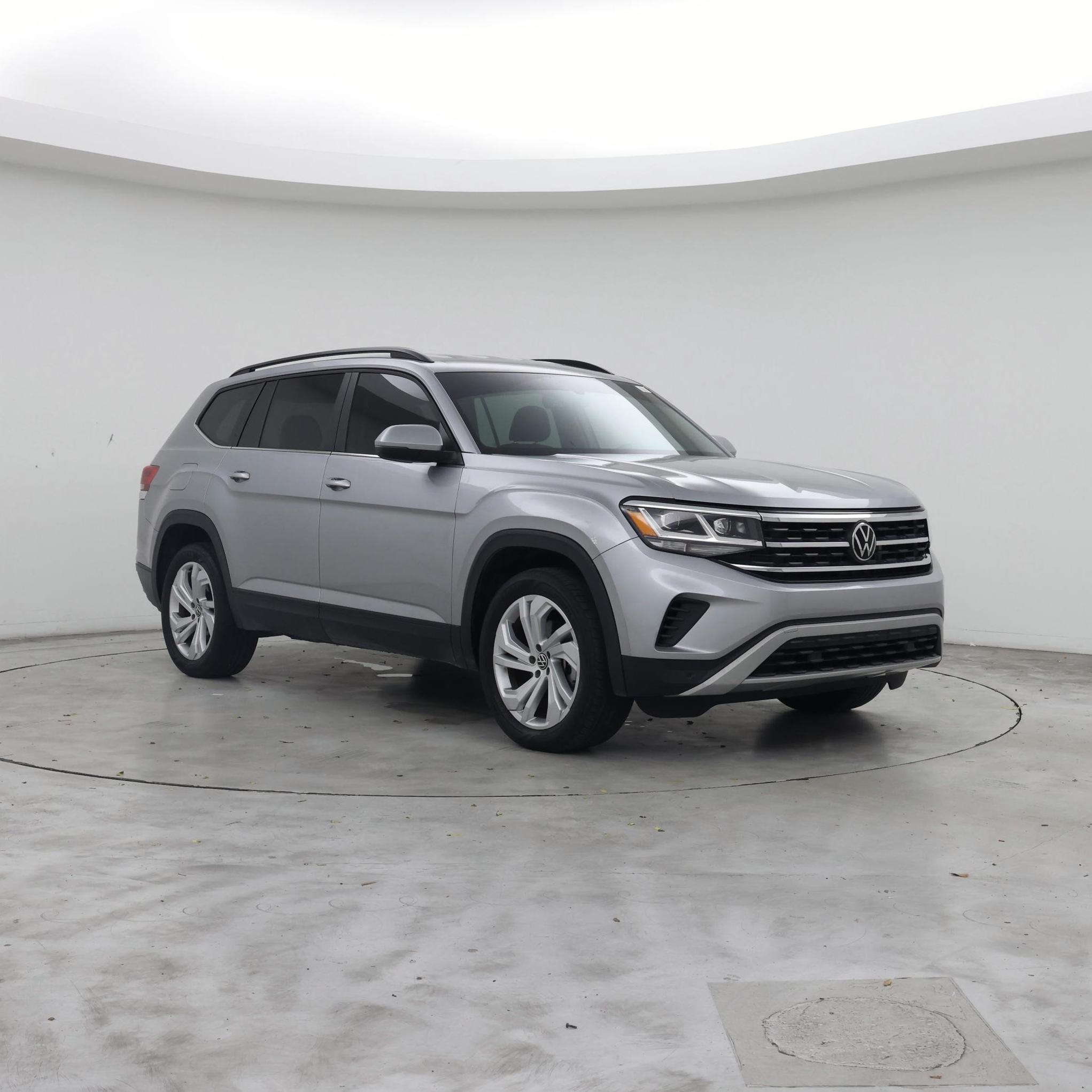 Silver 2023 Volkswagen Atlas SUV / Crossover Front-Wheel Drive Automatic