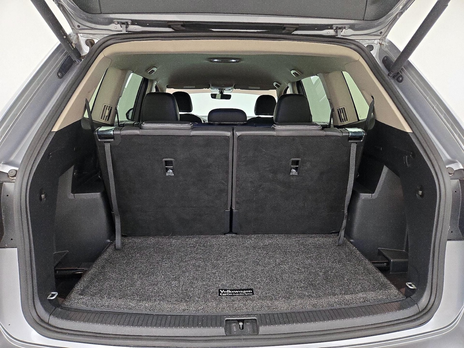 2023 Volkswagen Atlas SE w/Tech - Photo 22