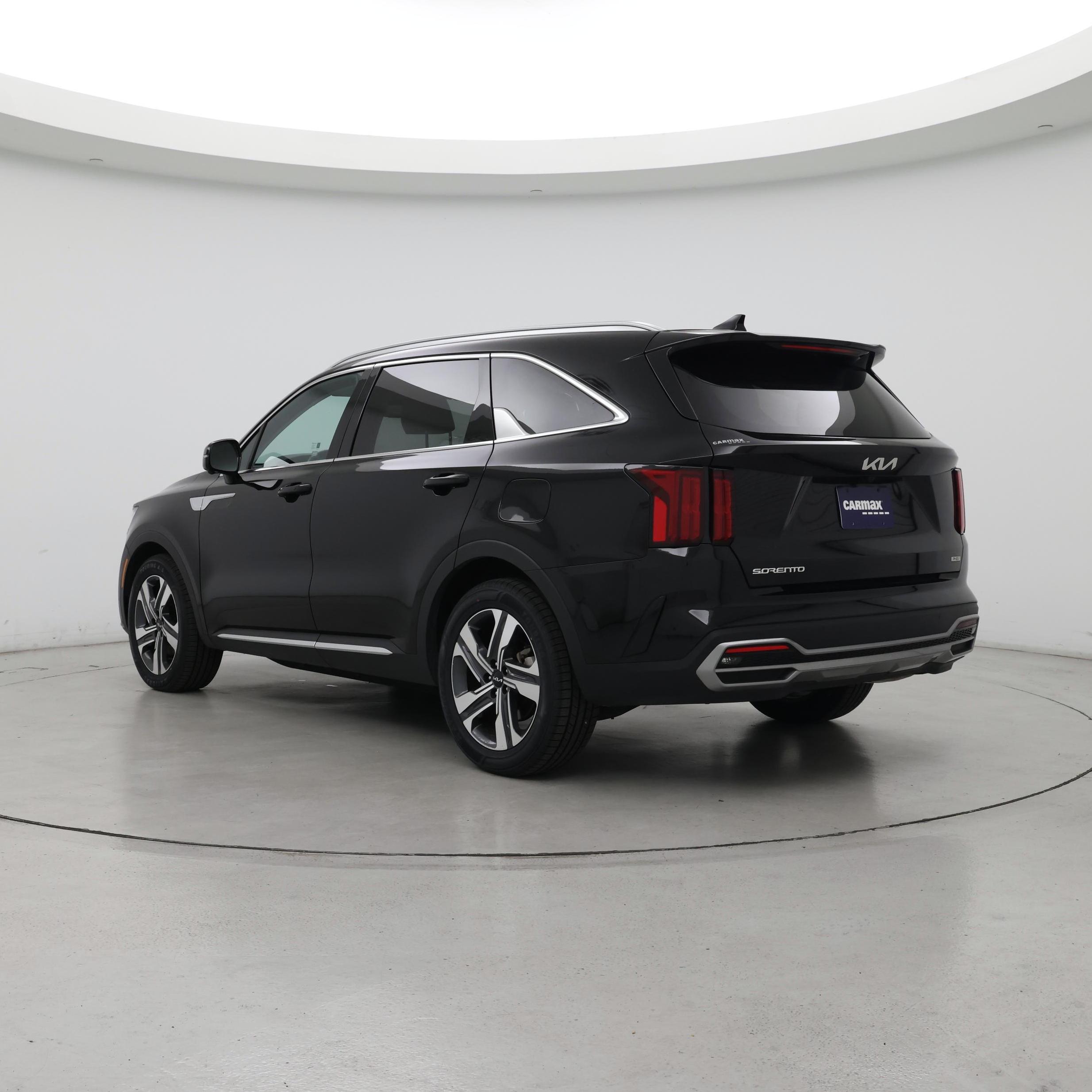 Thumbnail: 2023 Kia Sorento - 2