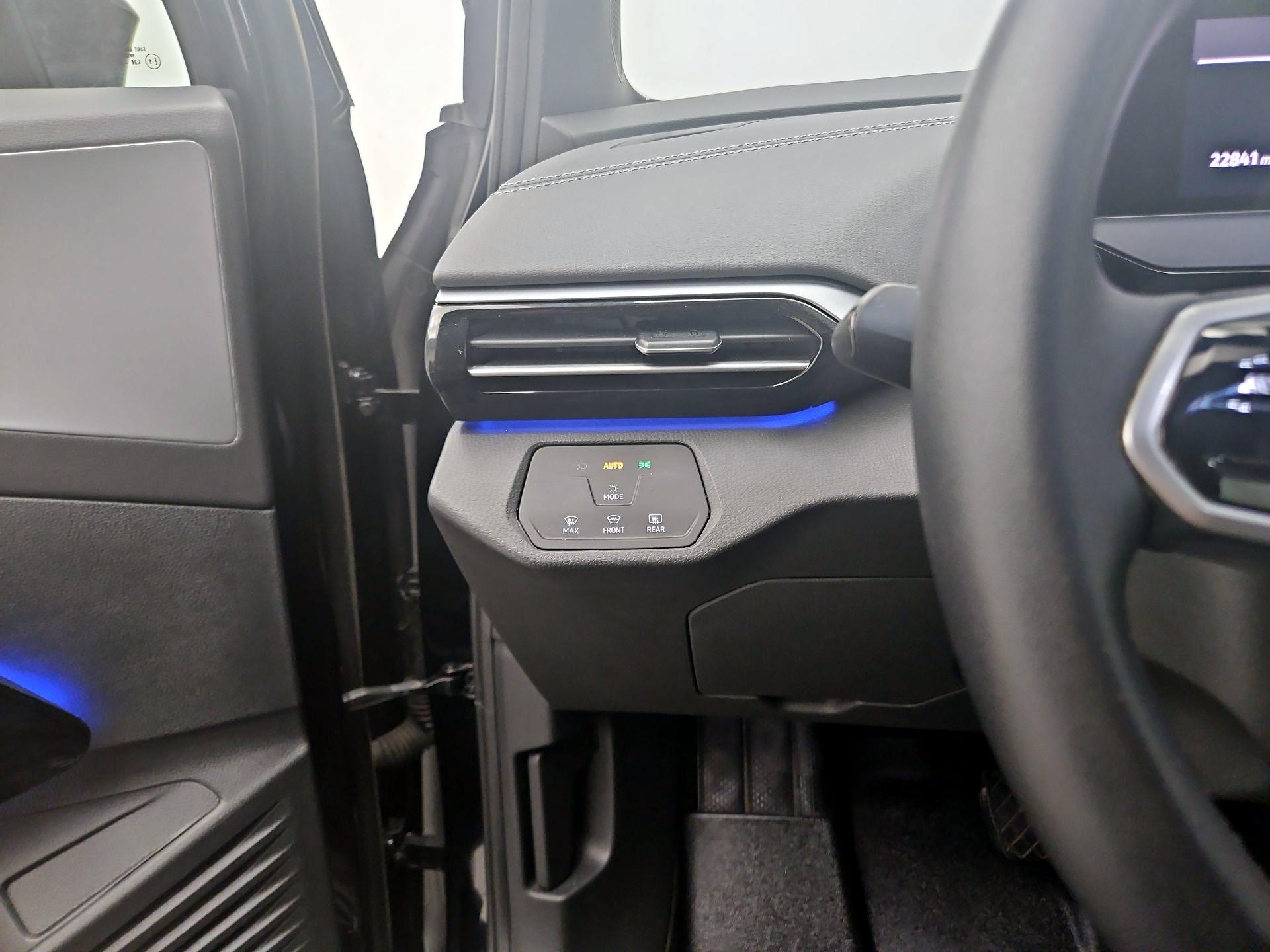 Thumbnail: 2023 Volkswagen ID.4 - 13