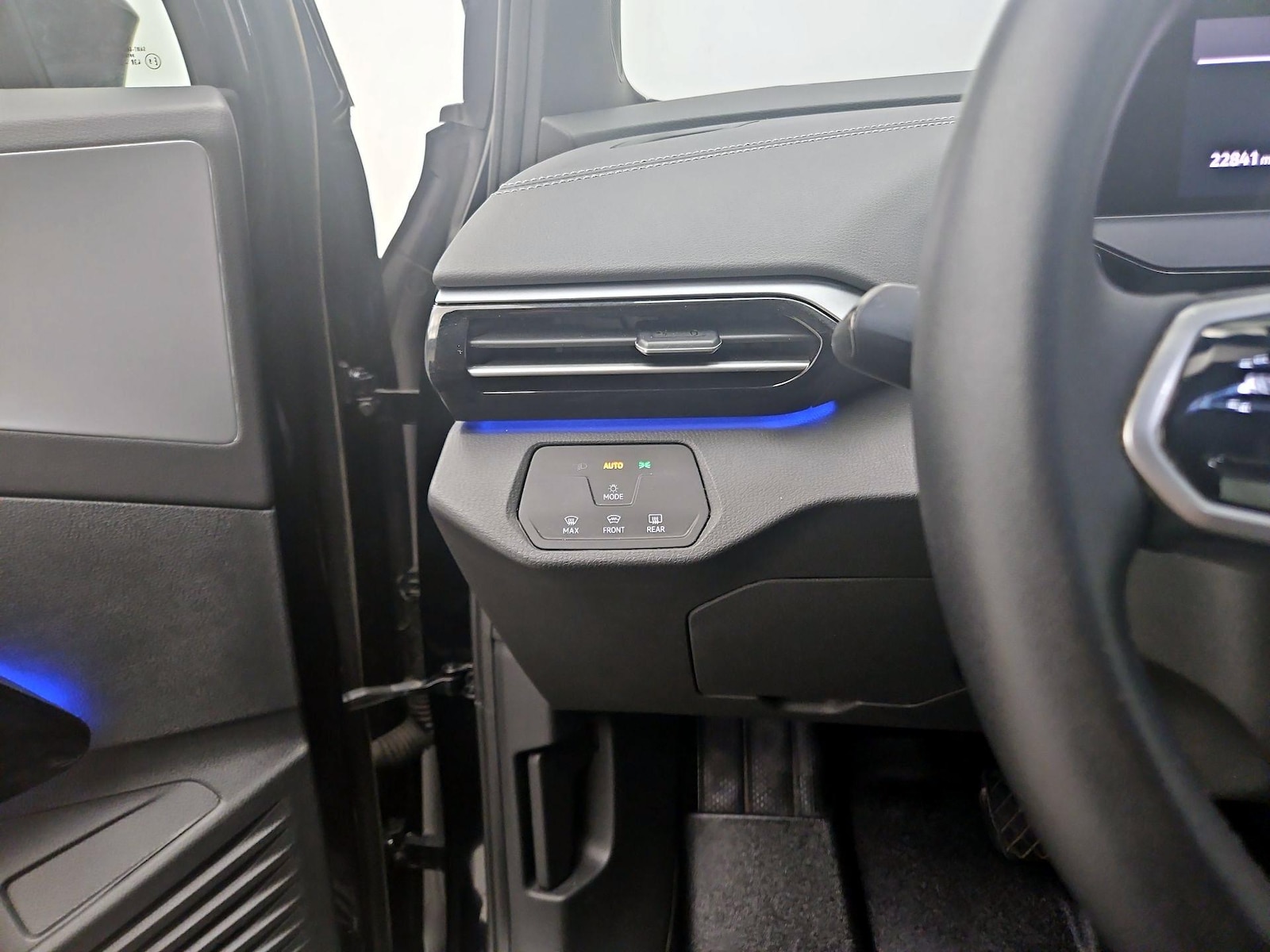 2023 Volkswagen ID.4 PRO - Photo 14