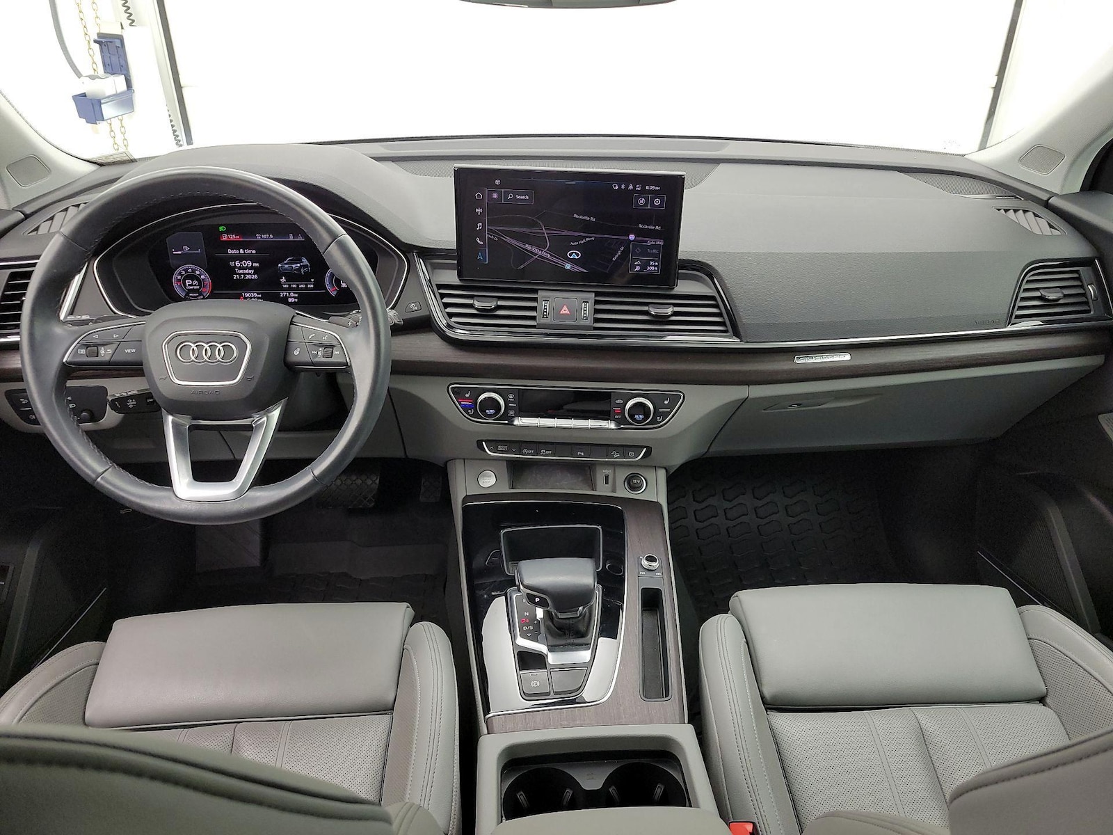 2023 Audi Q5 Premium Plus - Photo 10