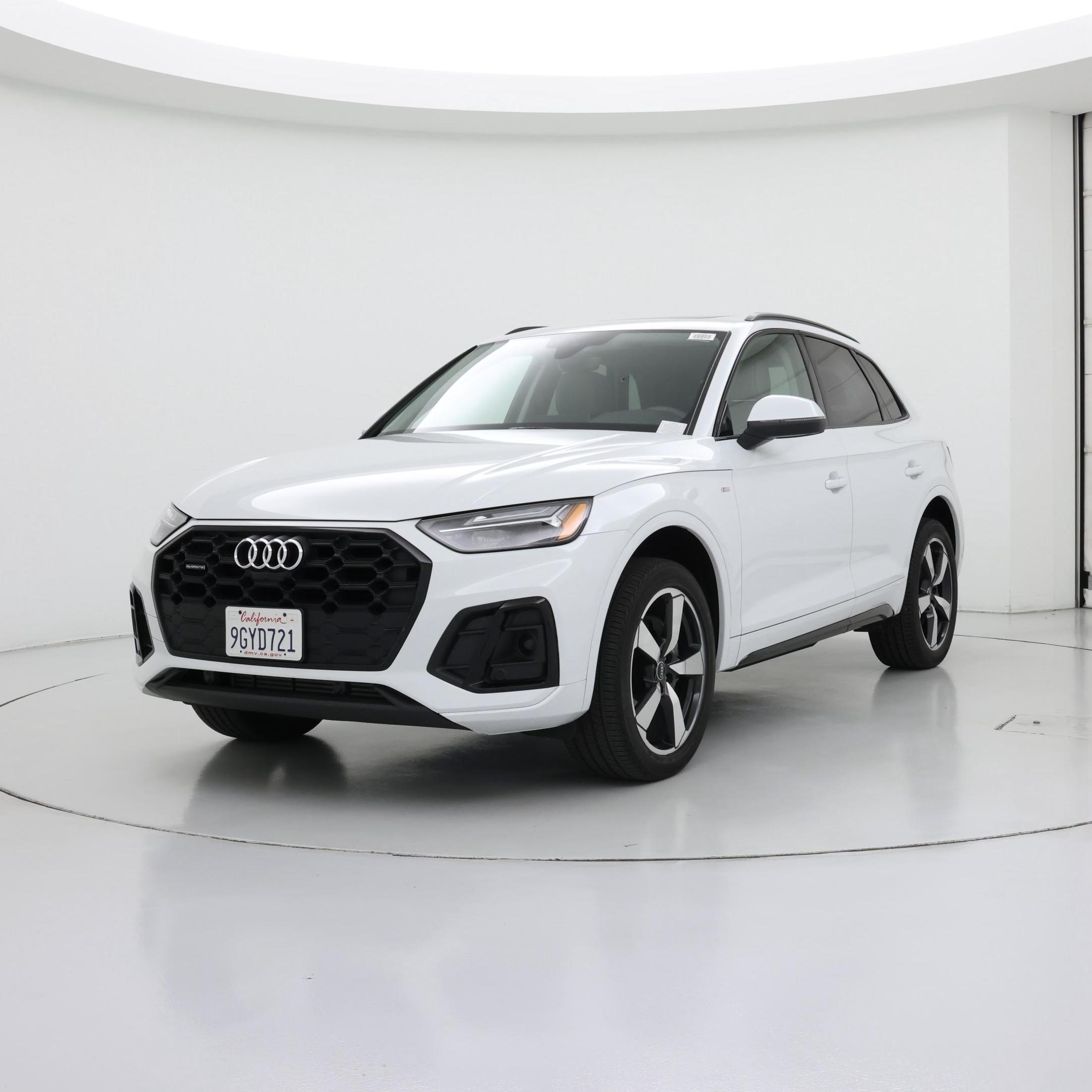 Thumbnail: 2023 Audi Q5 - 4