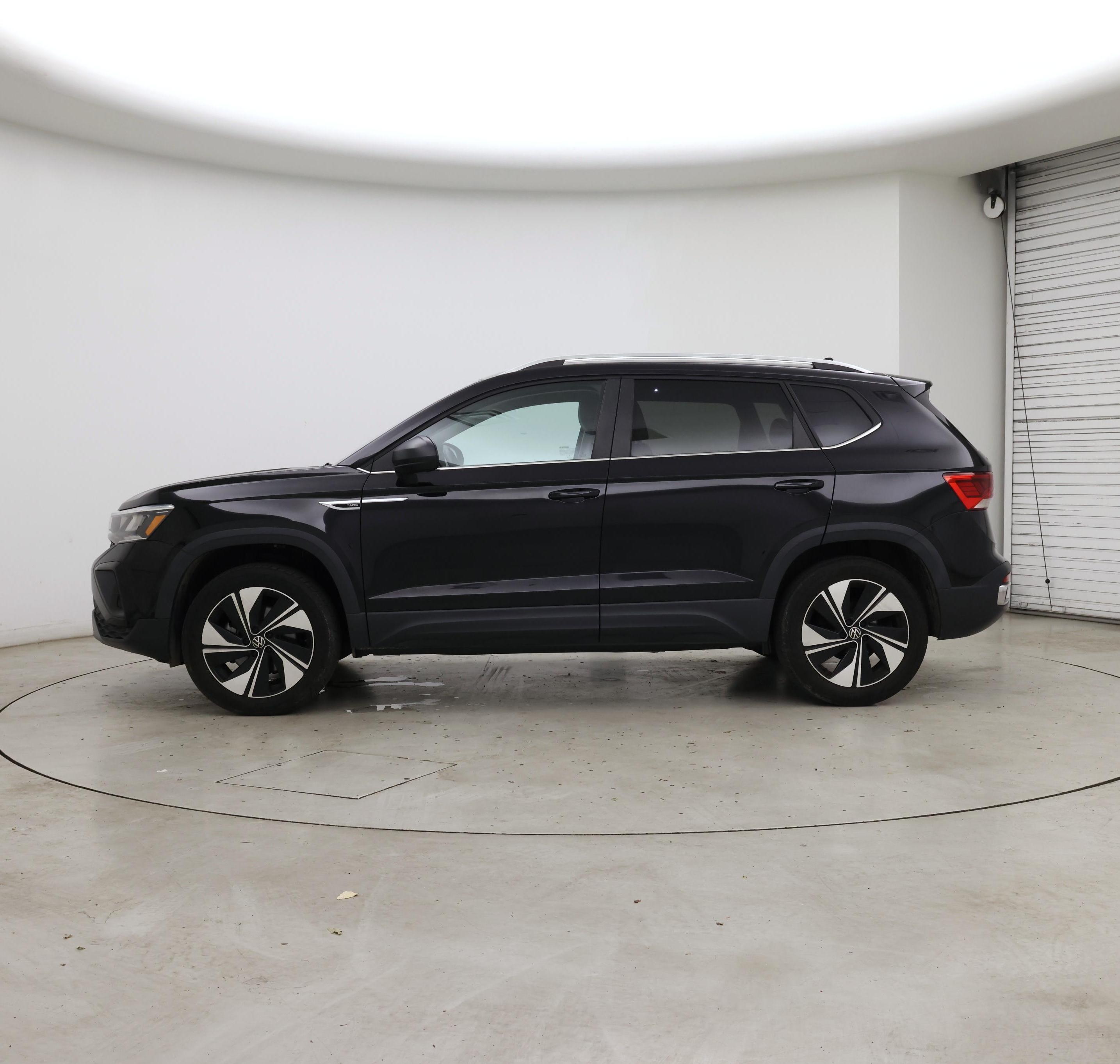Thumbnail: 2023 Volkswagen Taos - 3
