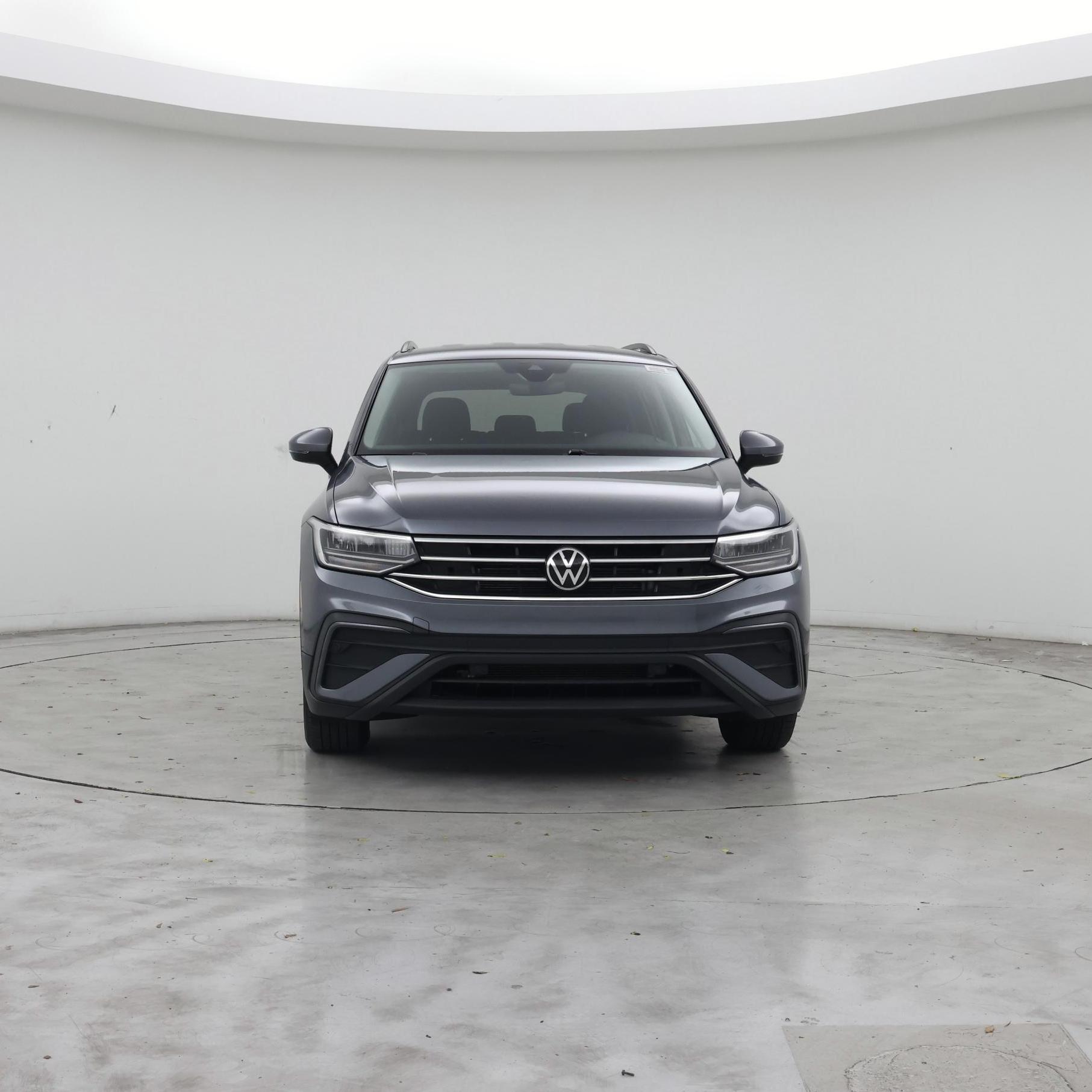 Thumbnail: 2023 Volkswagen Tiguan - 5
