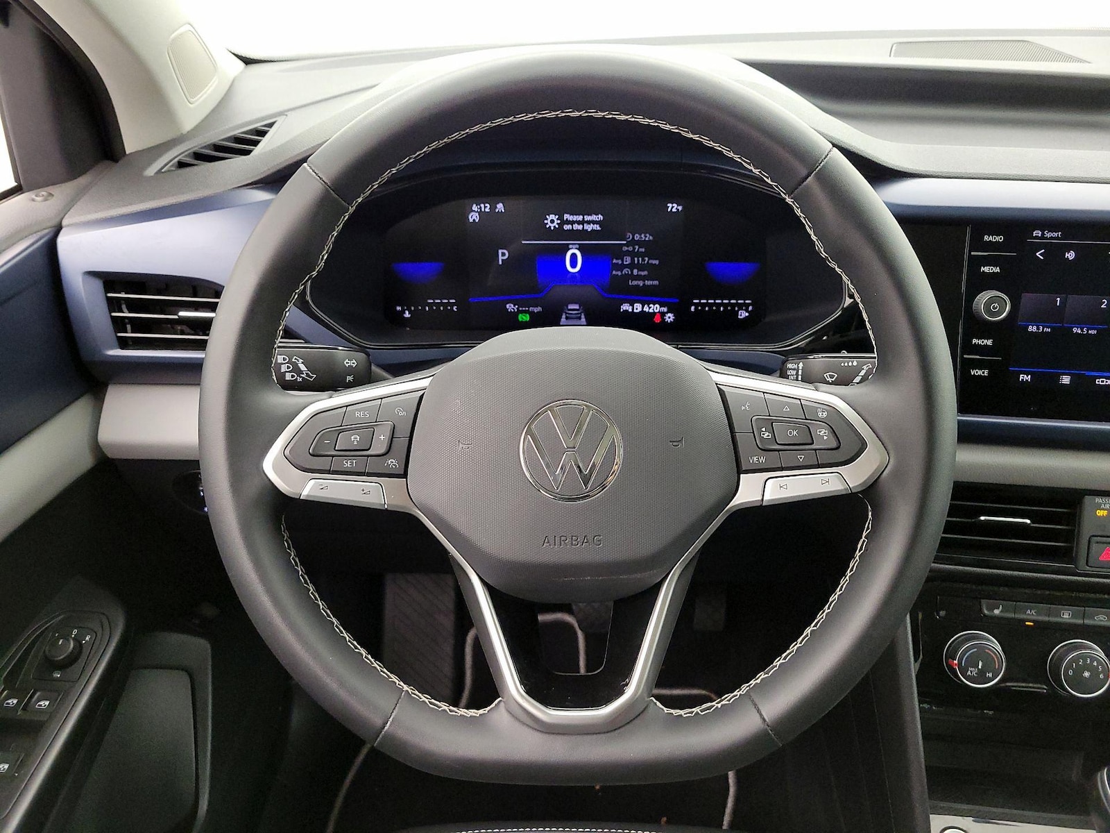 2023 Volkswagen Taos SE - Photo 11