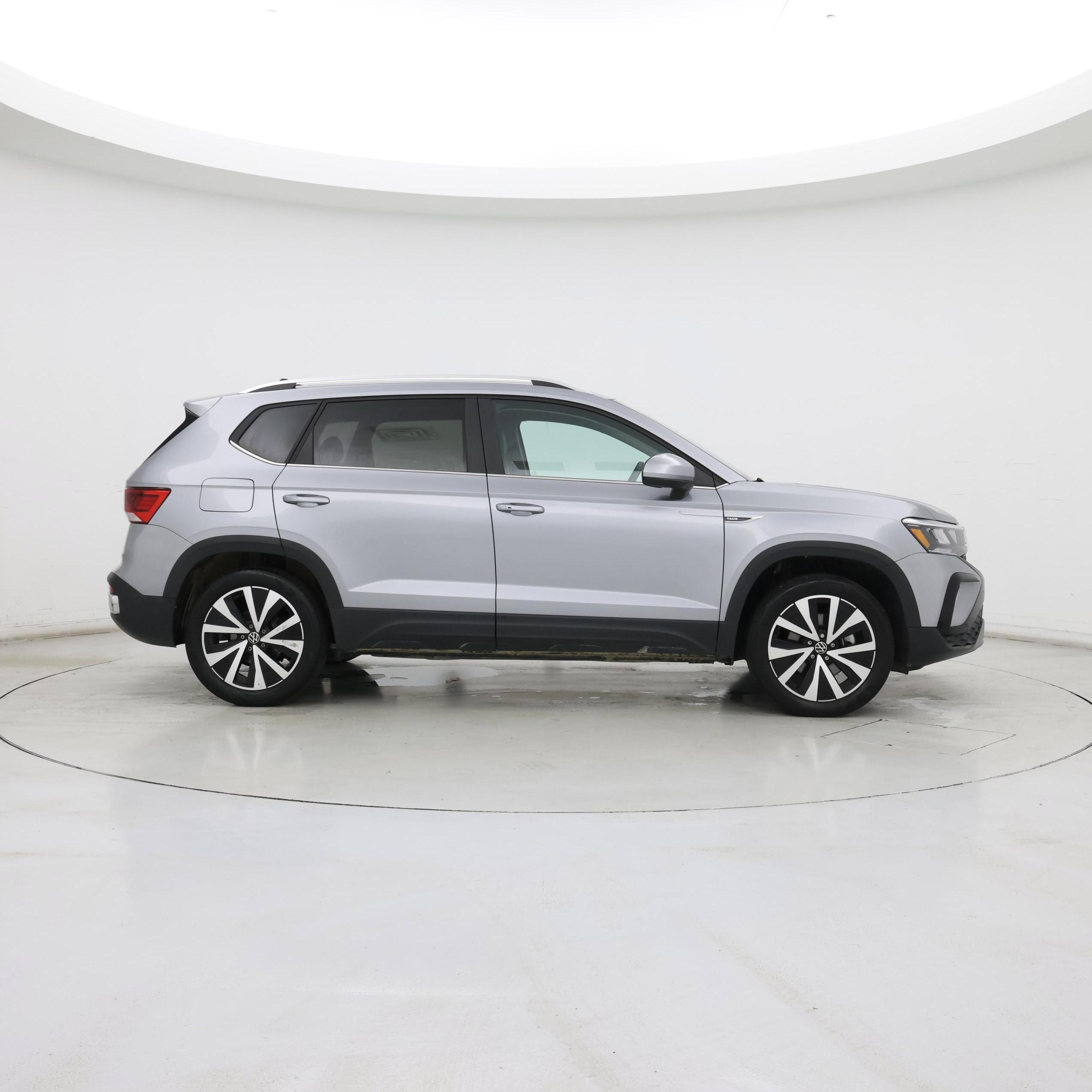 Thumbnail: 2023 Volkswagen Taos - 7