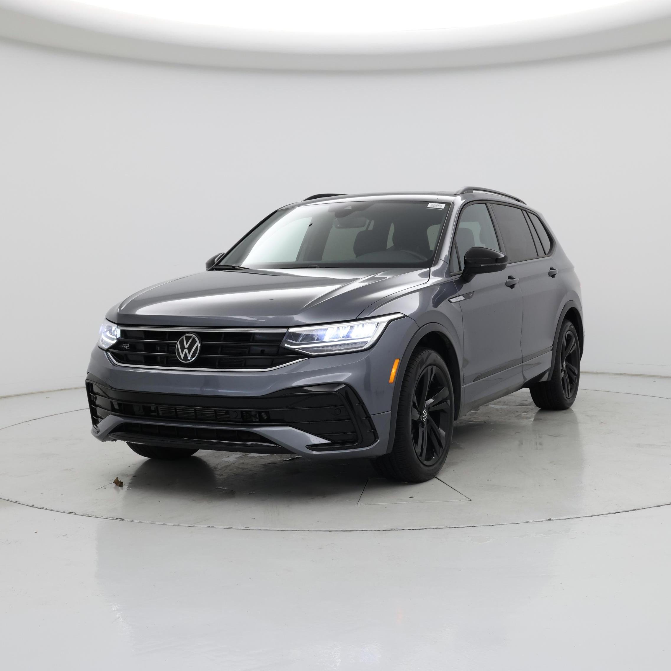 Thumbnail: 2024 Volkswagen Tiguan - 4