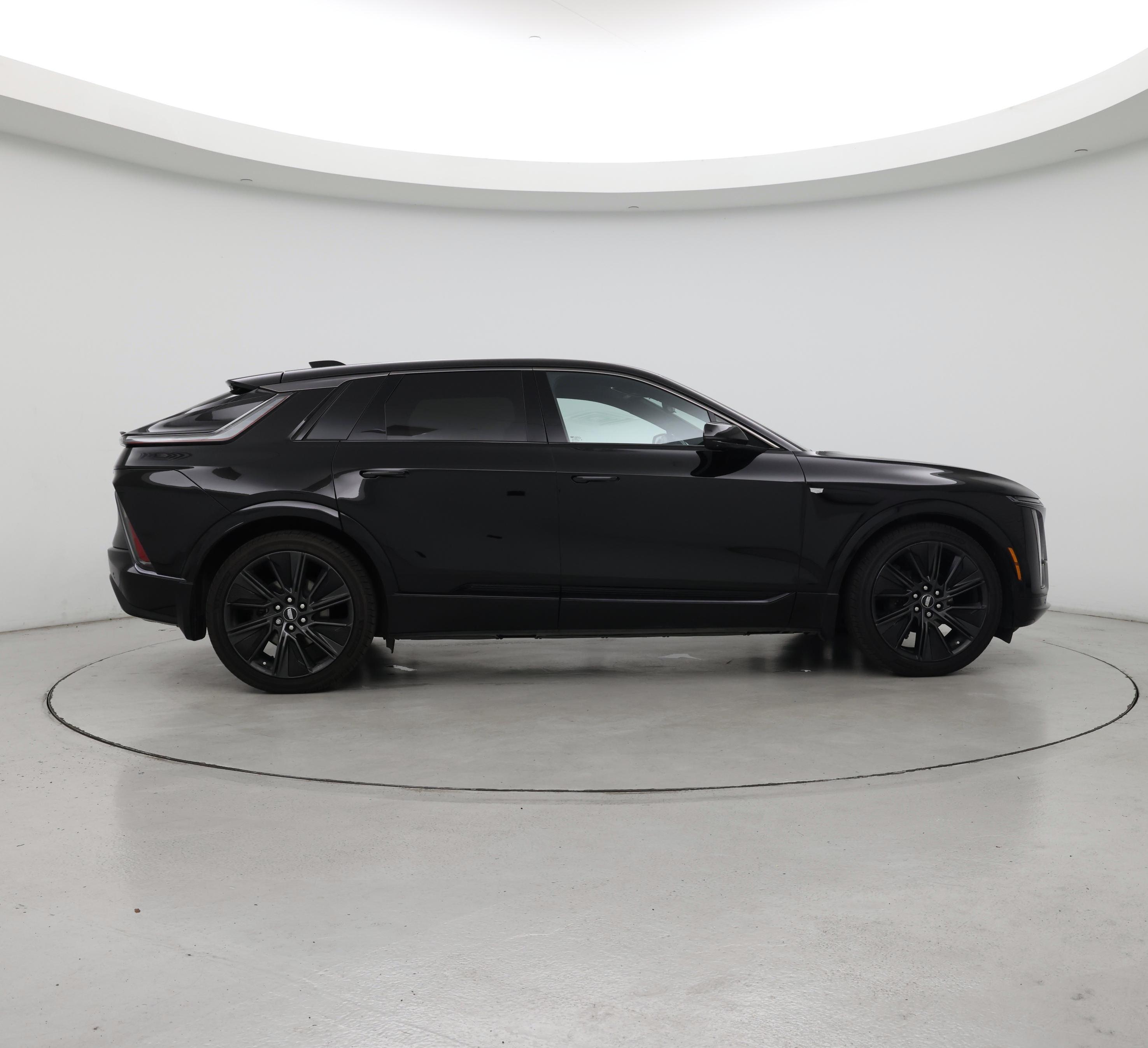 Thumbnail: 2024 Cadillac Lyriq - 7
