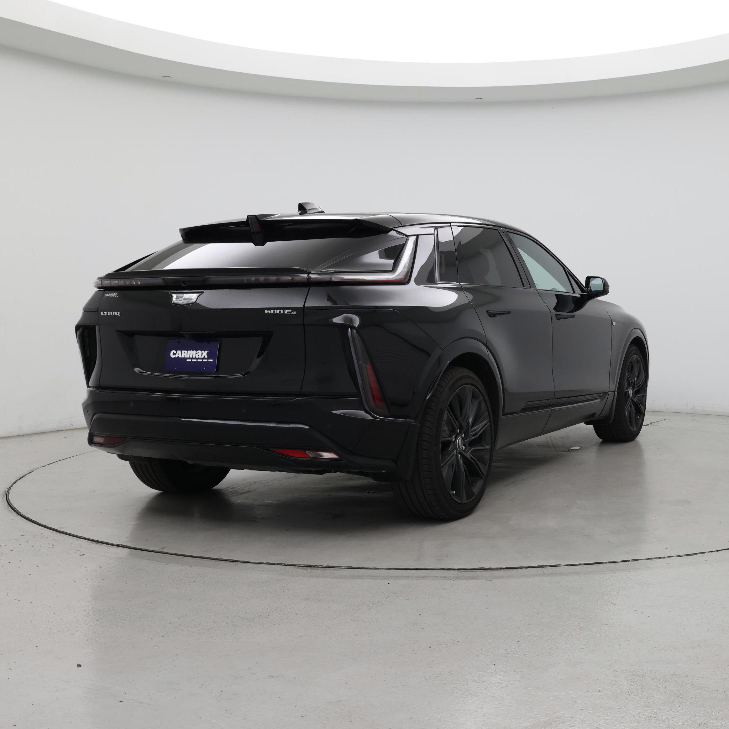Thumbnail: 2024 Cadillac Lyriq - 8