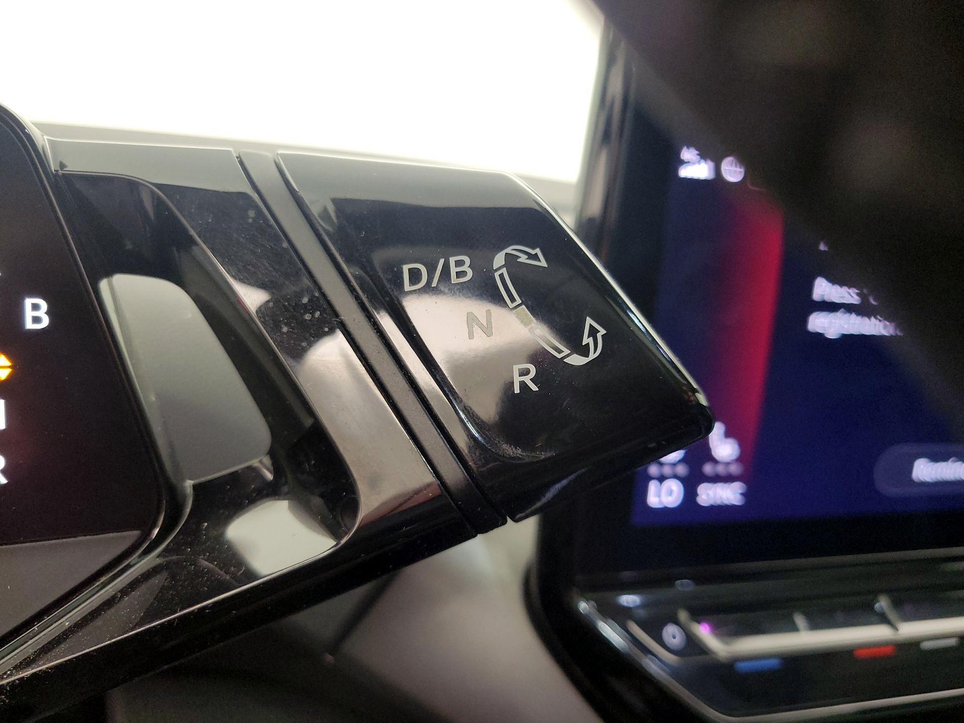 Thumbnail: 2023 Volkswagen ID.4 - 18