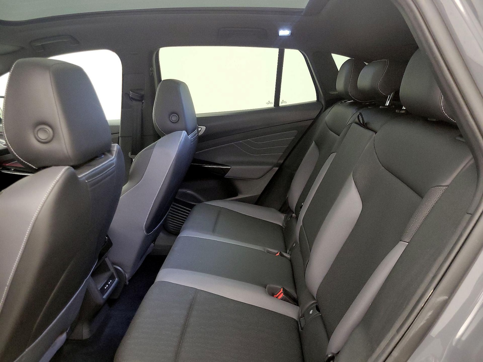 2023 Volkswagen ID.4 PRO S - Photo 22