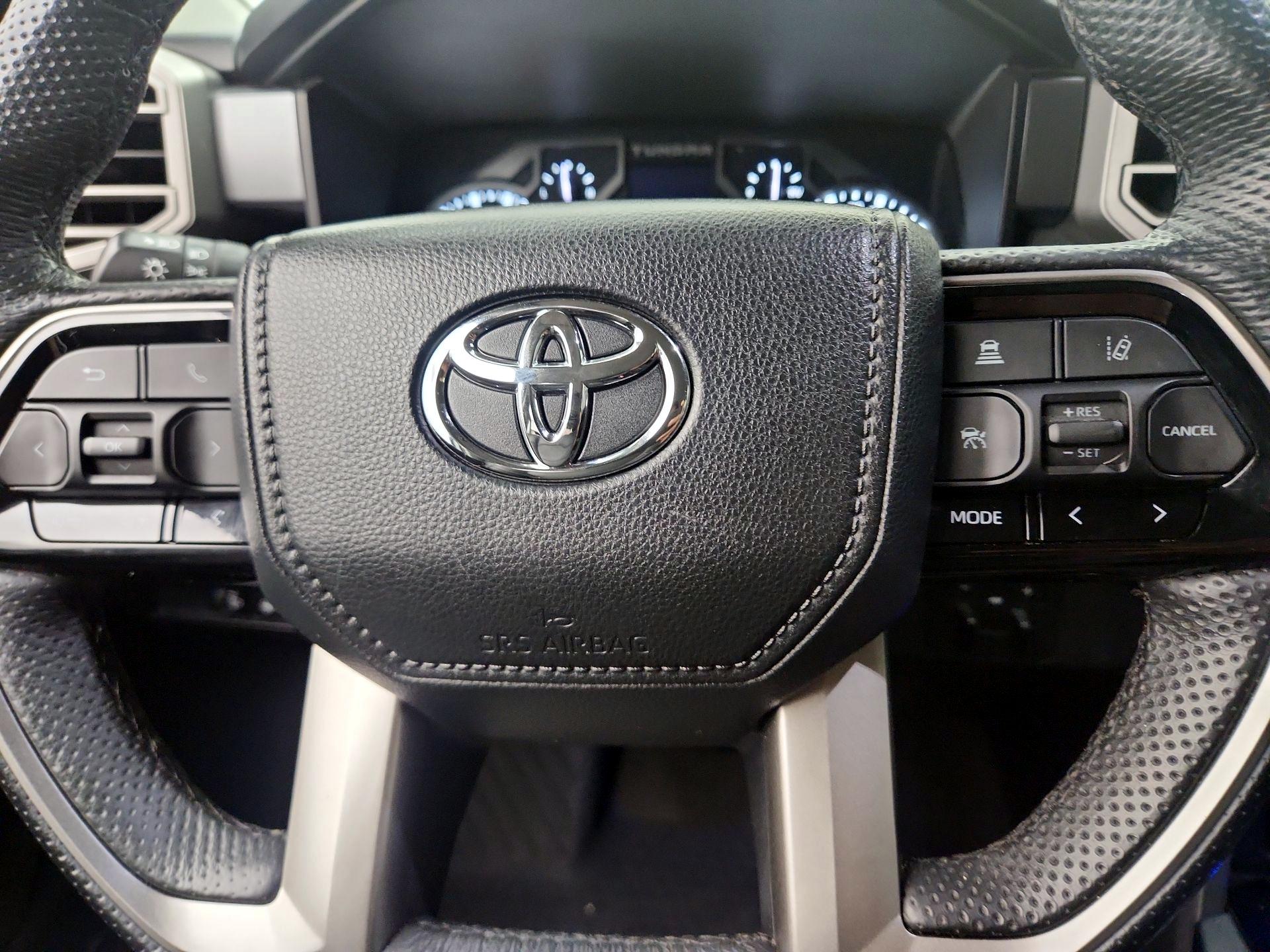 Thumbnail: 2024 Toyota Tundra - 10