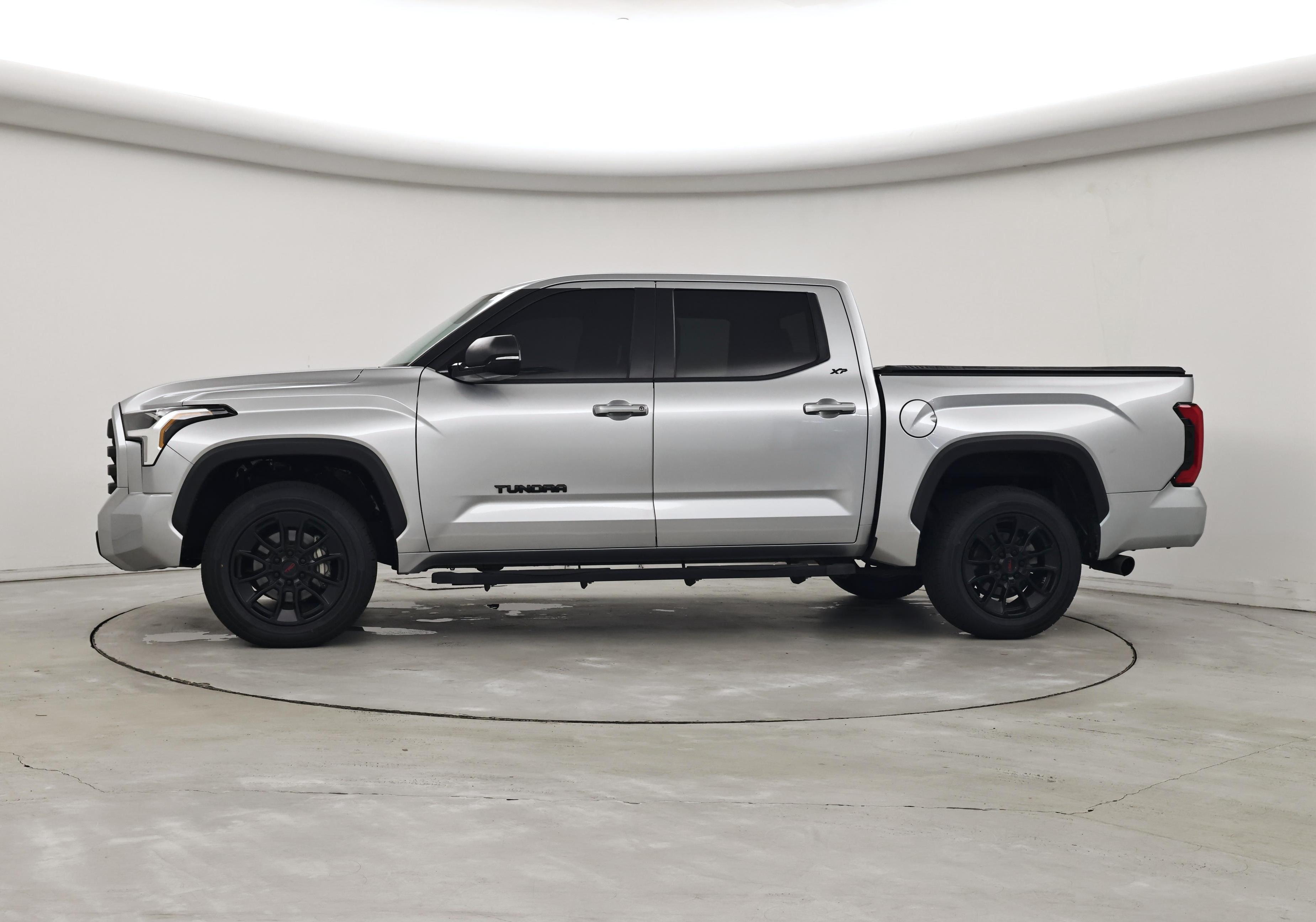 Thumbnail: 2024 Toyota Tundra - 3