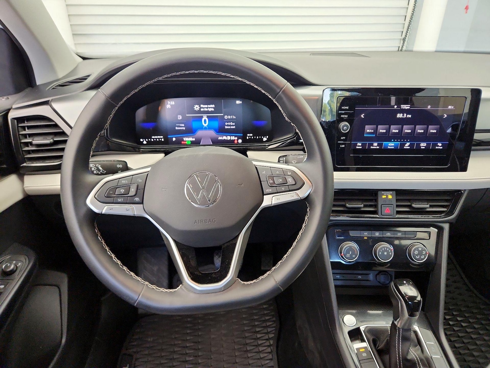 2025 Volkswagen Taos S - Photo 11