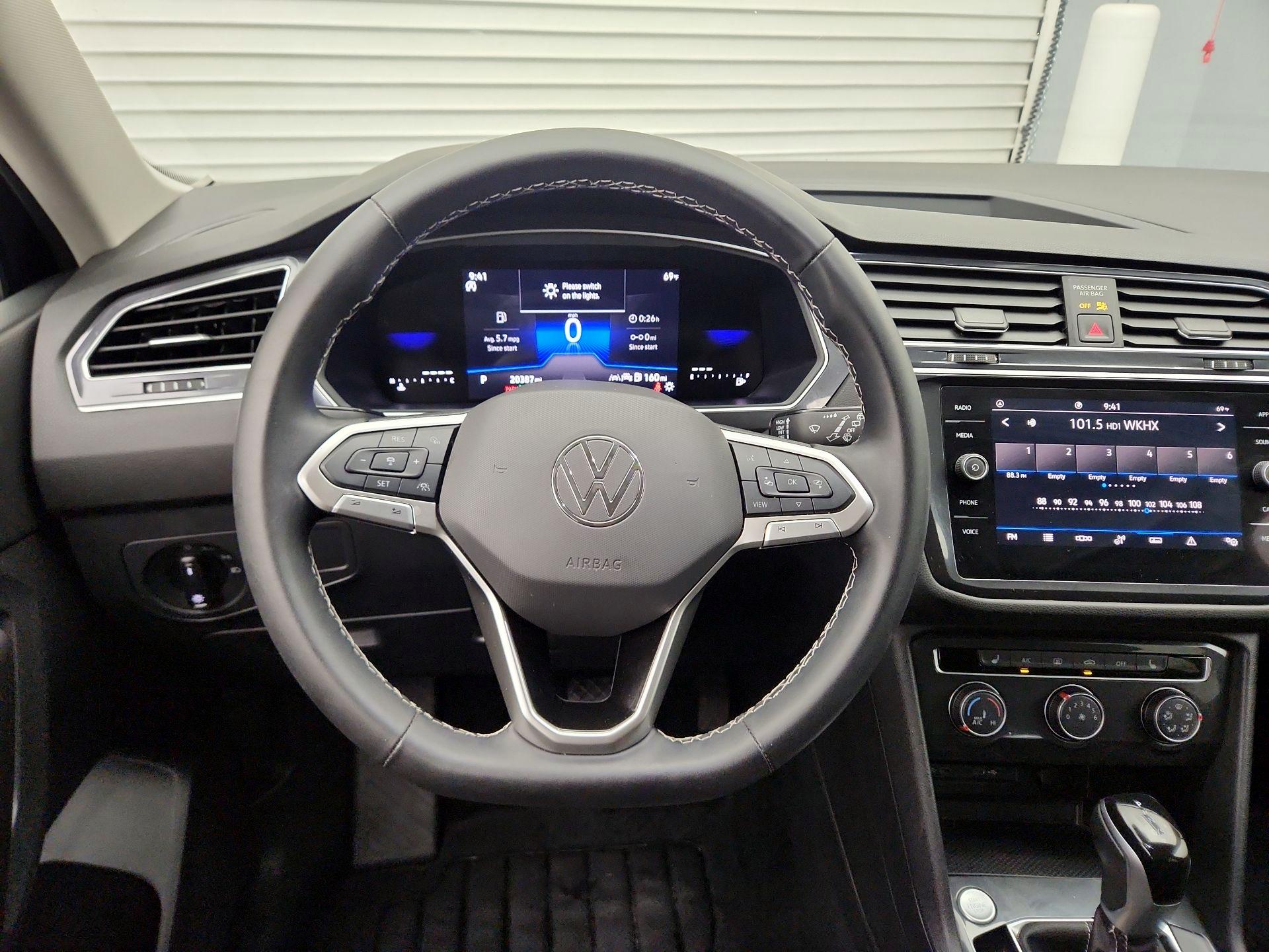 Thumbnail: 2024 Volkswagen Tiguan - 10